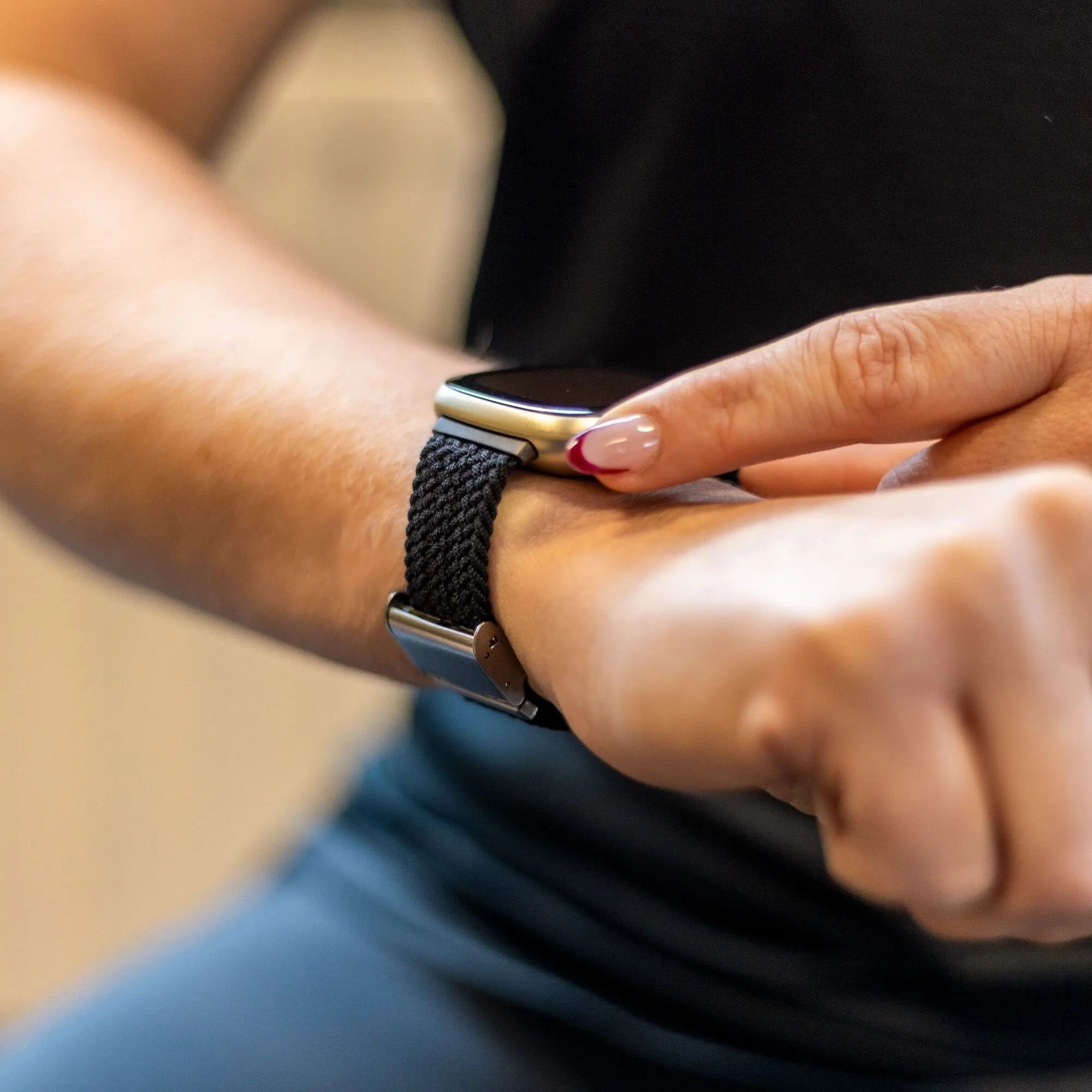 Fitbit Versa 3 verstellbares geflochtenes Armband (Schwarz)