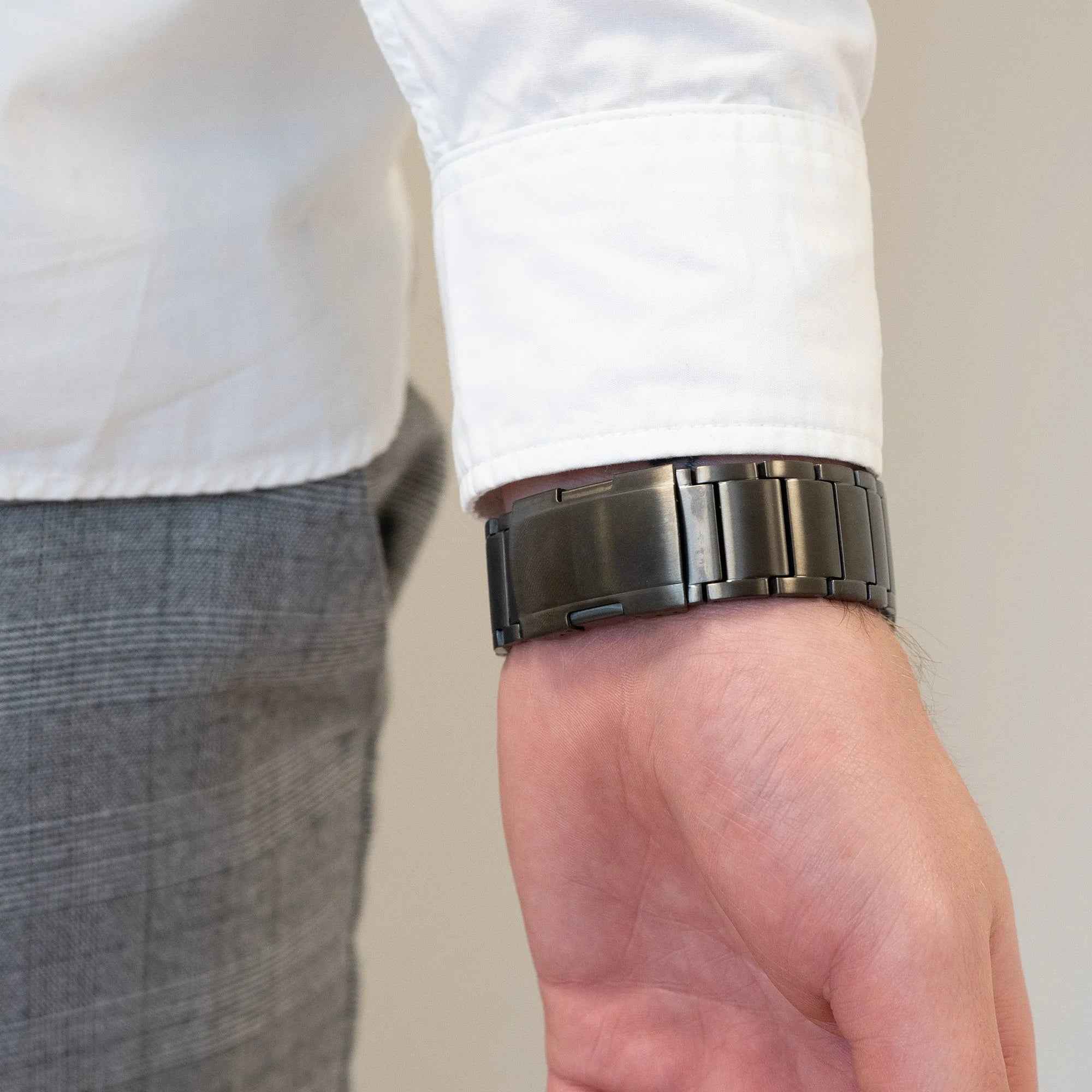 Bandz Apple Watch Titan-Gliederarmband (Graphit)
