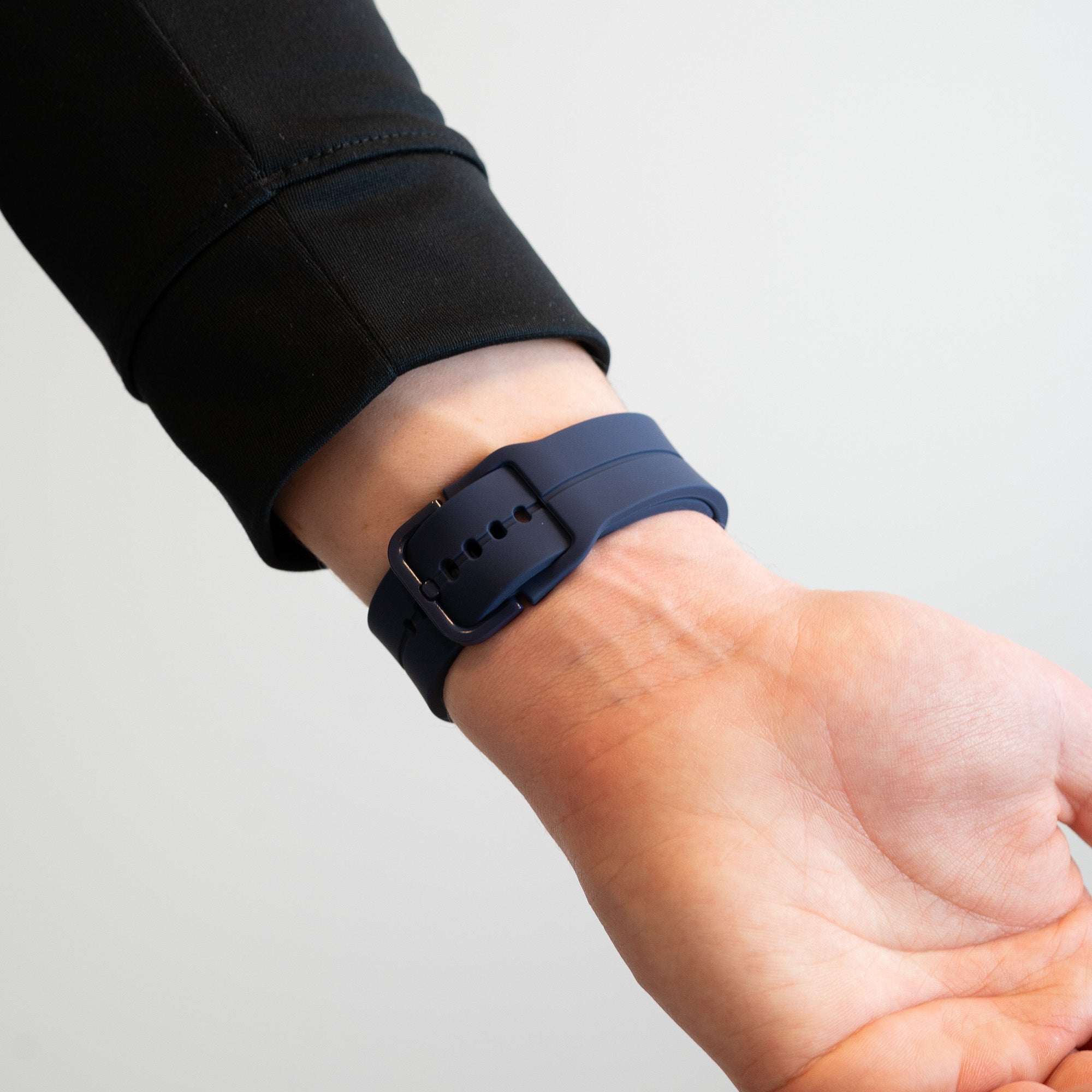 Bandz Samsung Galaxy Watch 4 40mm Silikonarmband 'Extreme' (Dunkelblau)