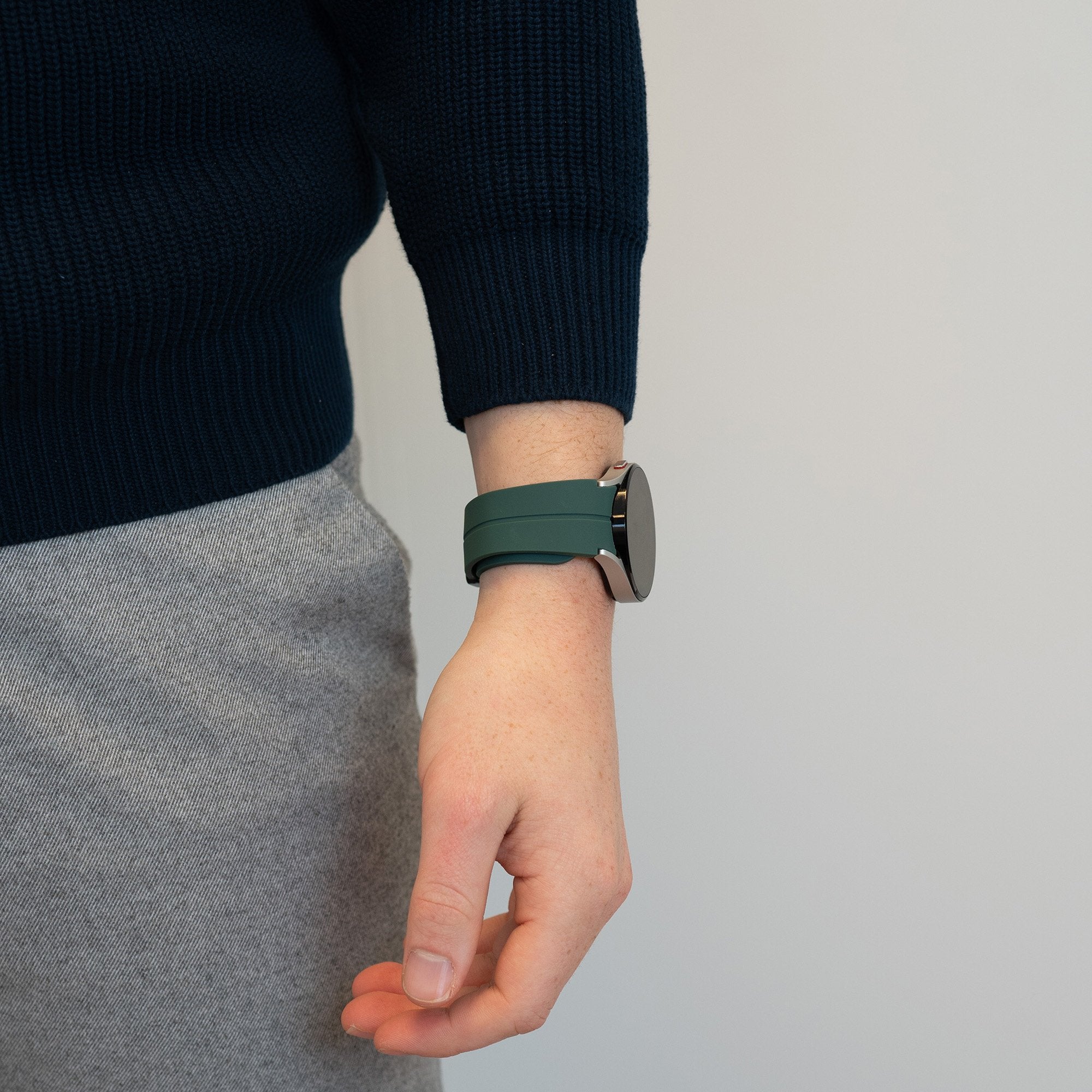 Bandz Samsung Galaxy Watch 4 Classic 42mm D-Schnalle Silikonarmband (Dunkelgrün)