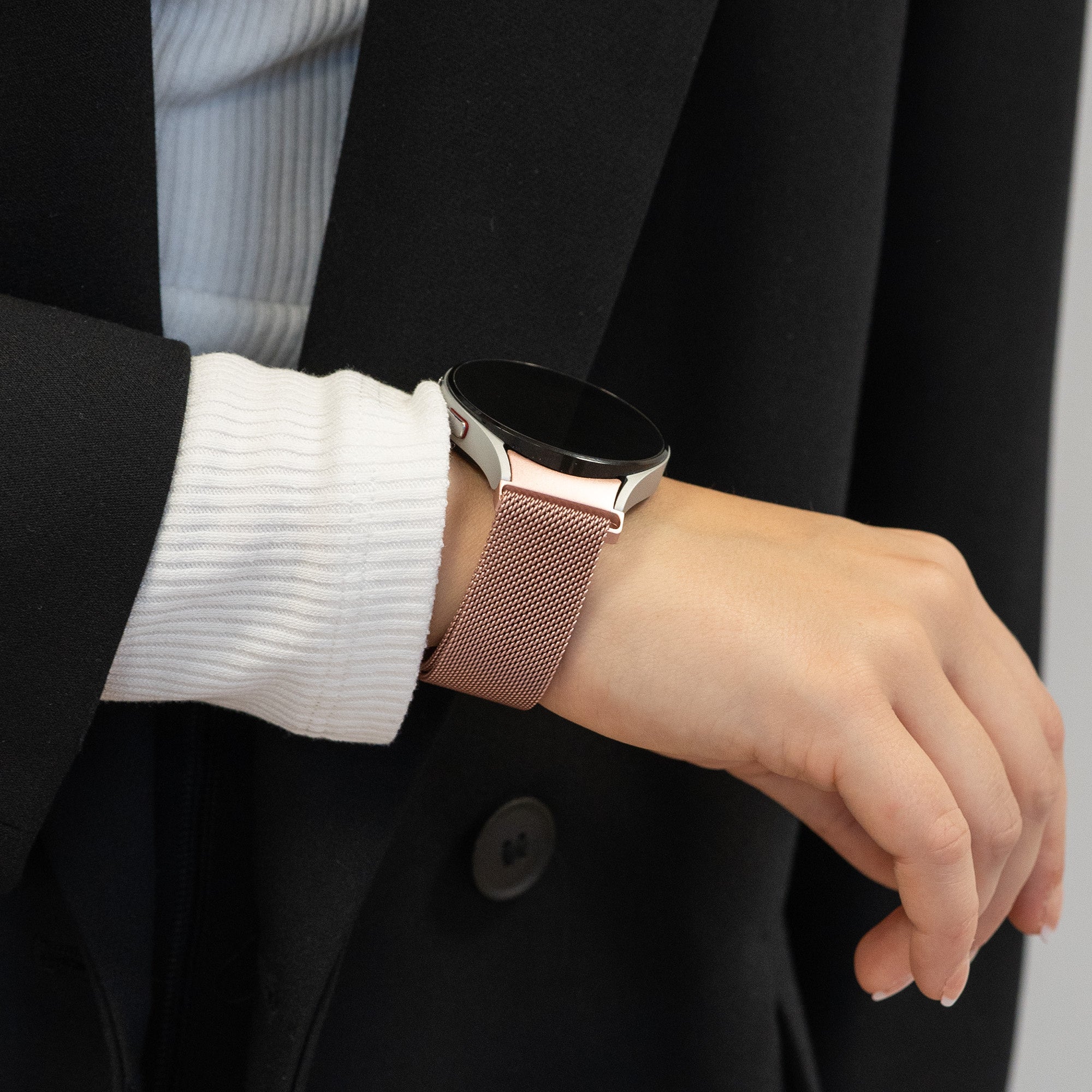 Bandz Samsung Galaxy Watch 4 - 44mm Milanese Loop Armband (Rosa)