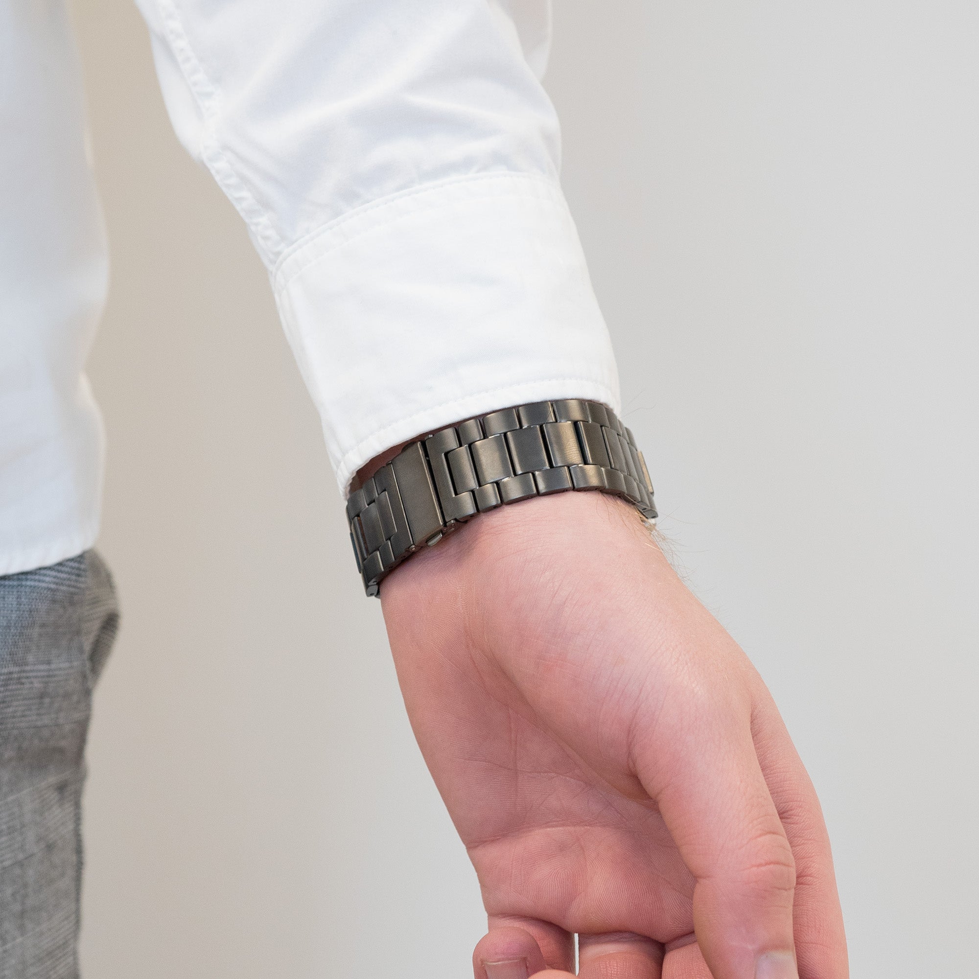 Bandz Samsung Galaxy Watch 6 - 44mm Titan-Gliederarmband (Graphit)