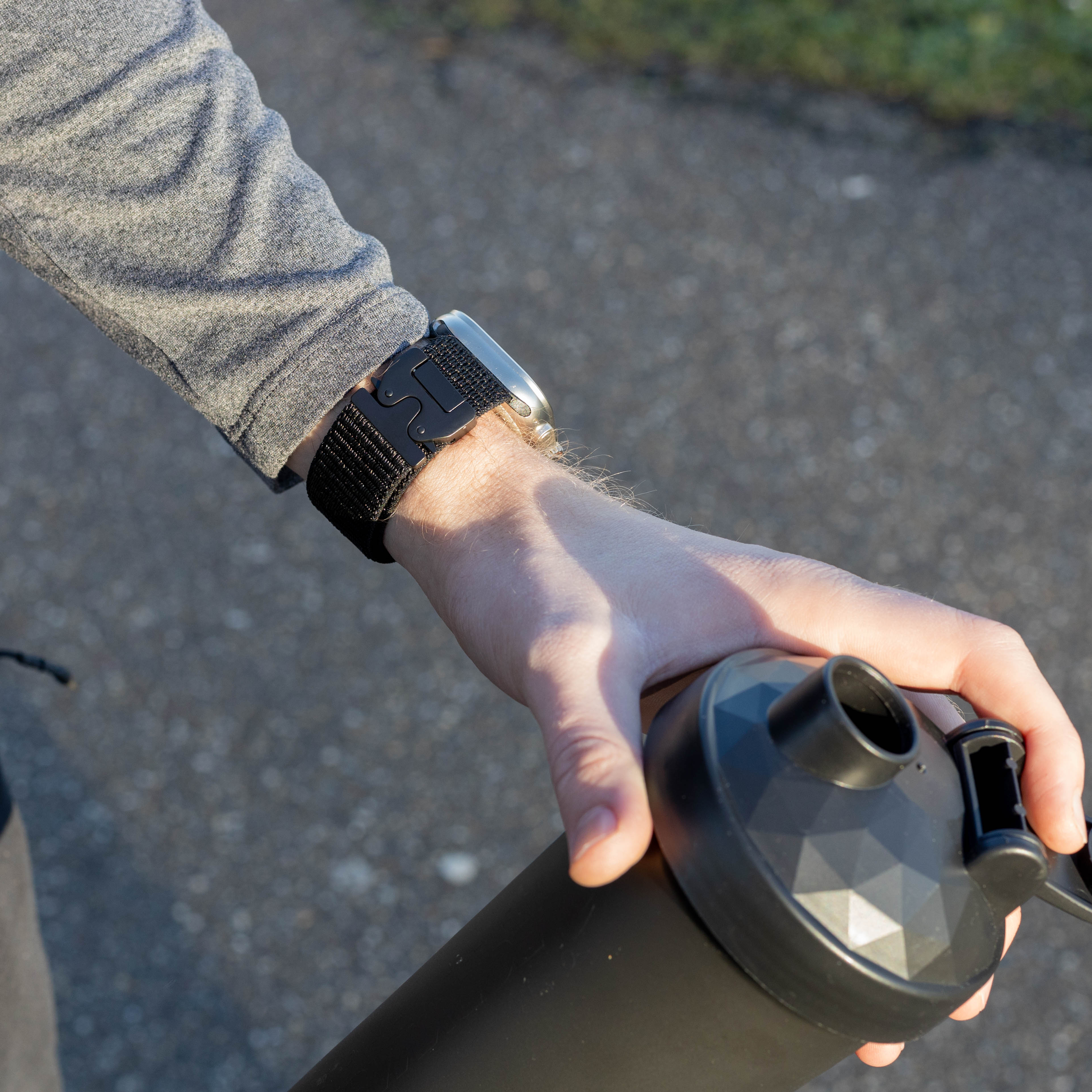 Bandz Apple Watch Nylon Band 'Classic' mit P-Schnalle (Schwarz)