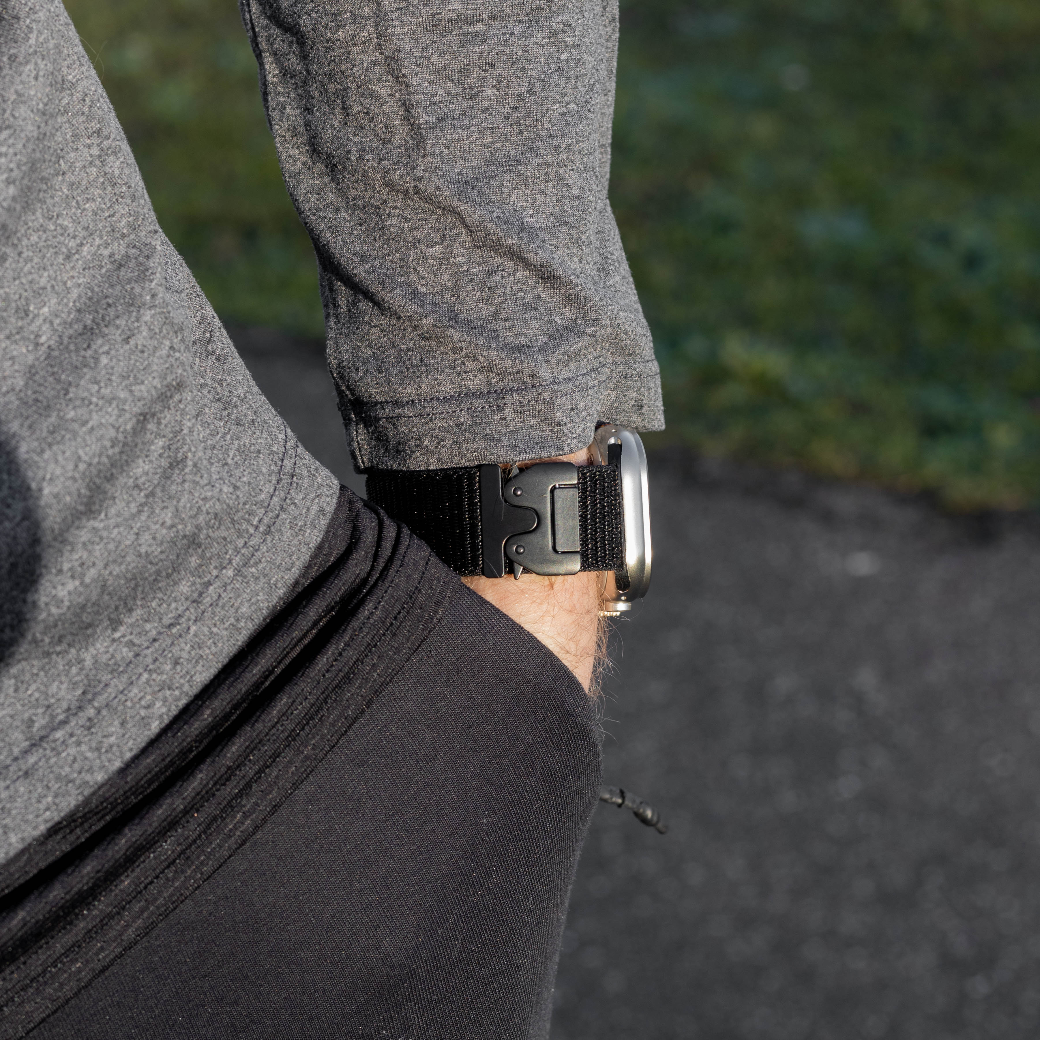 Bandz Apple Watch Nylon Band 'Classic' mit P-Schnalle (Schwarz)