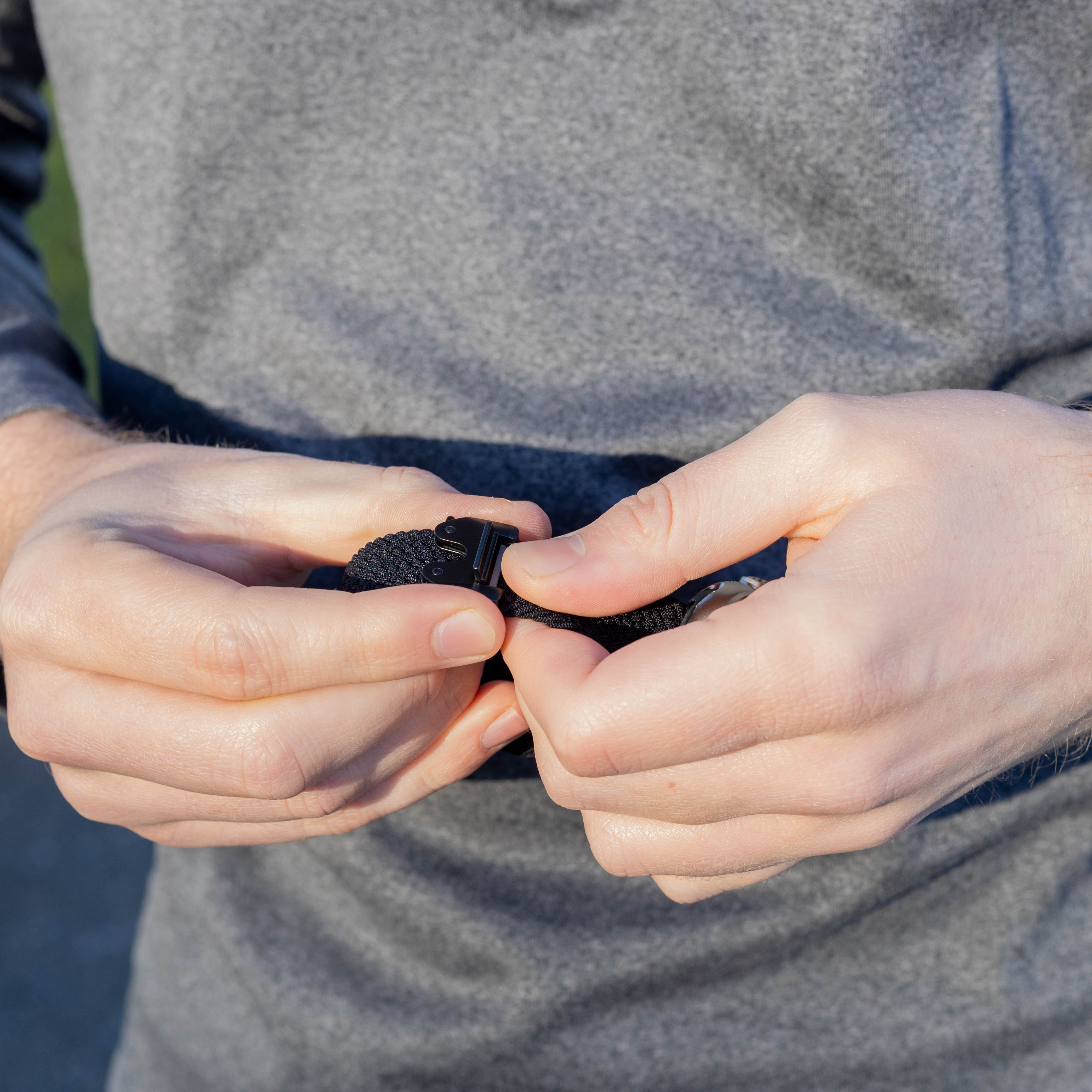 Bandz Apple Watch geflochtenes Nylon Band mit P-Schnalle (Schwarz)