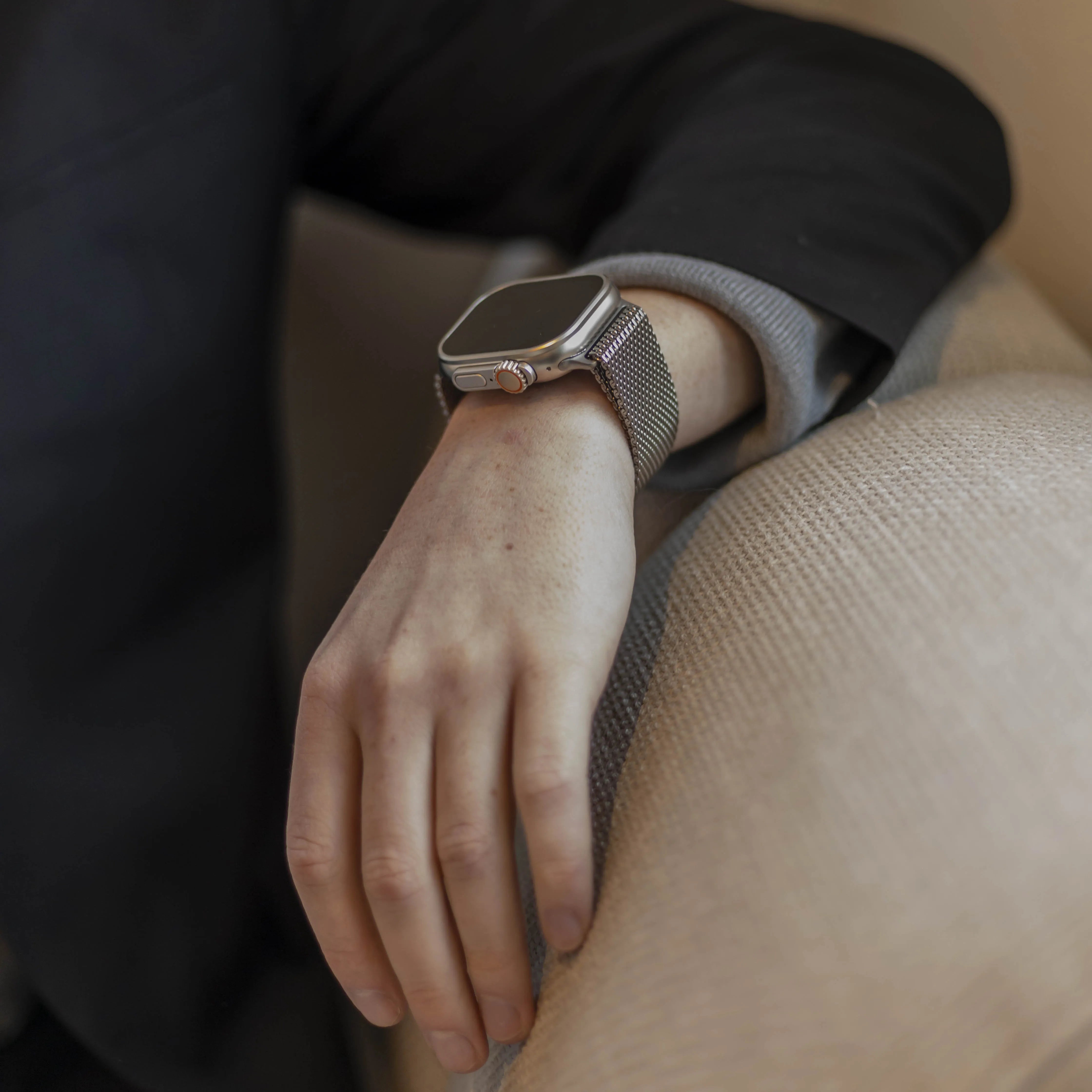Bandz Apple Watch Milanese Loop Band mit P-Schnalle (Silber)