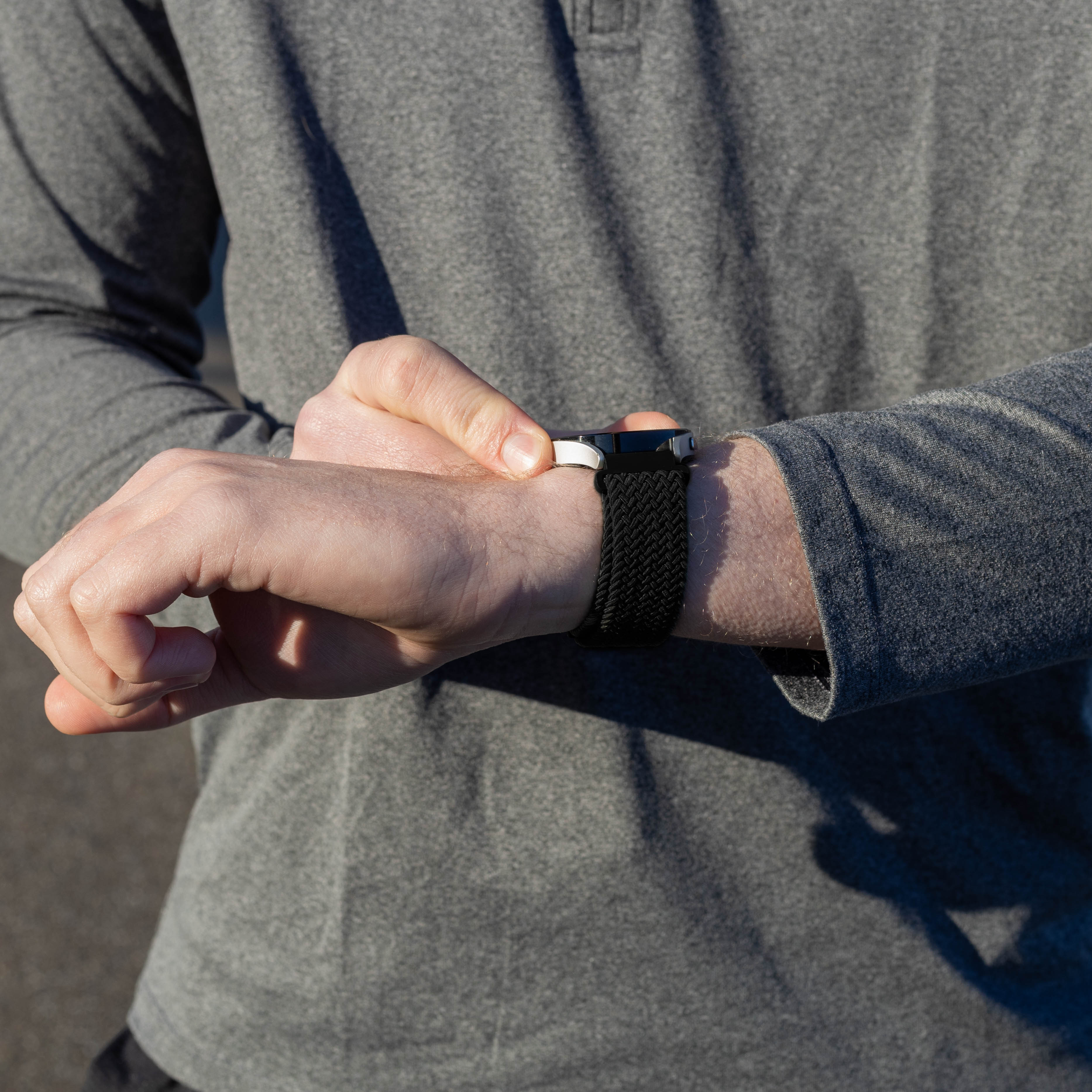 Garmin Venu 4 - 45mm Geflochtenes Armband mit P-Schnalle (Schwarz)