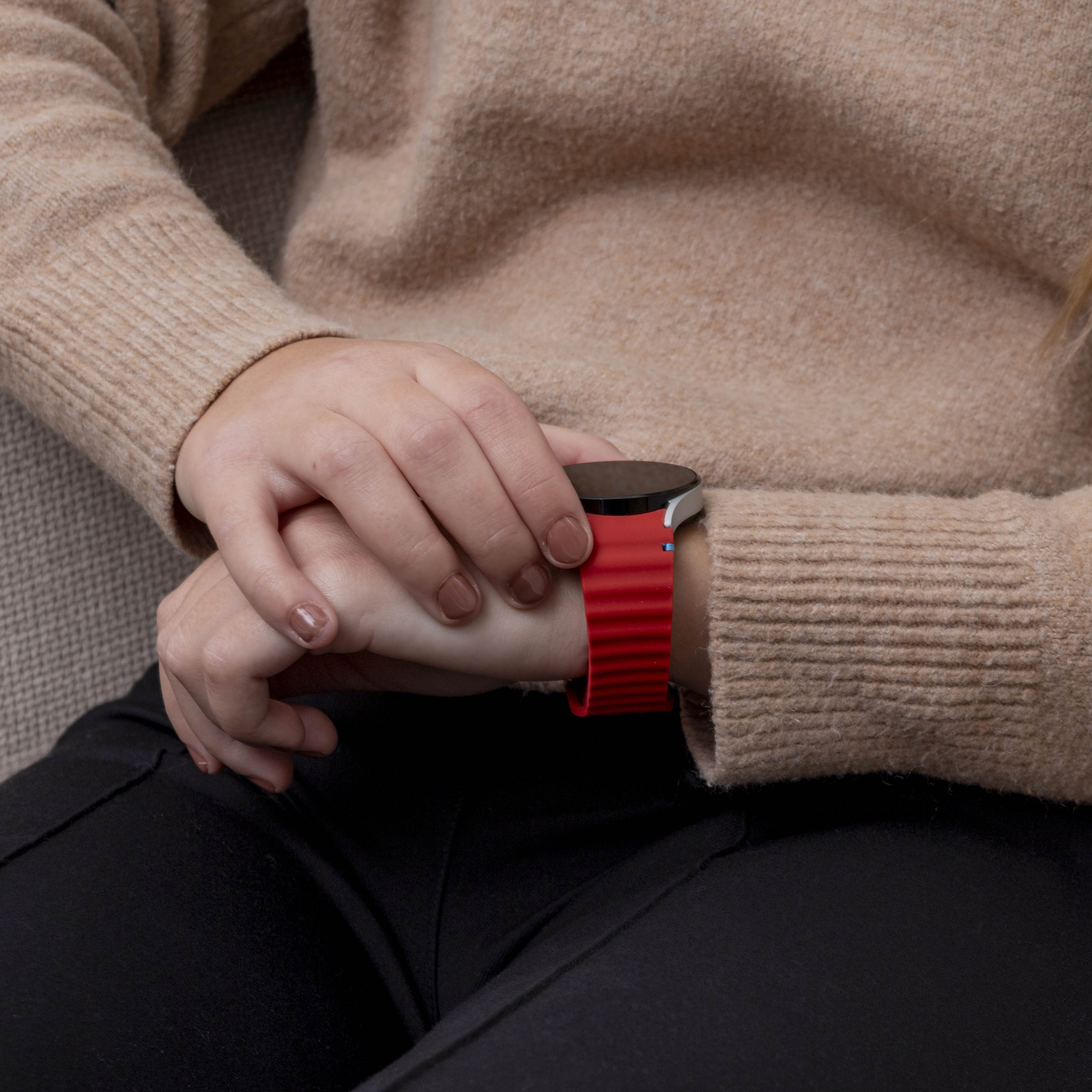 Samsung Galaxy Watch 7 40mm mit wellenförmigem Armband (Rot)