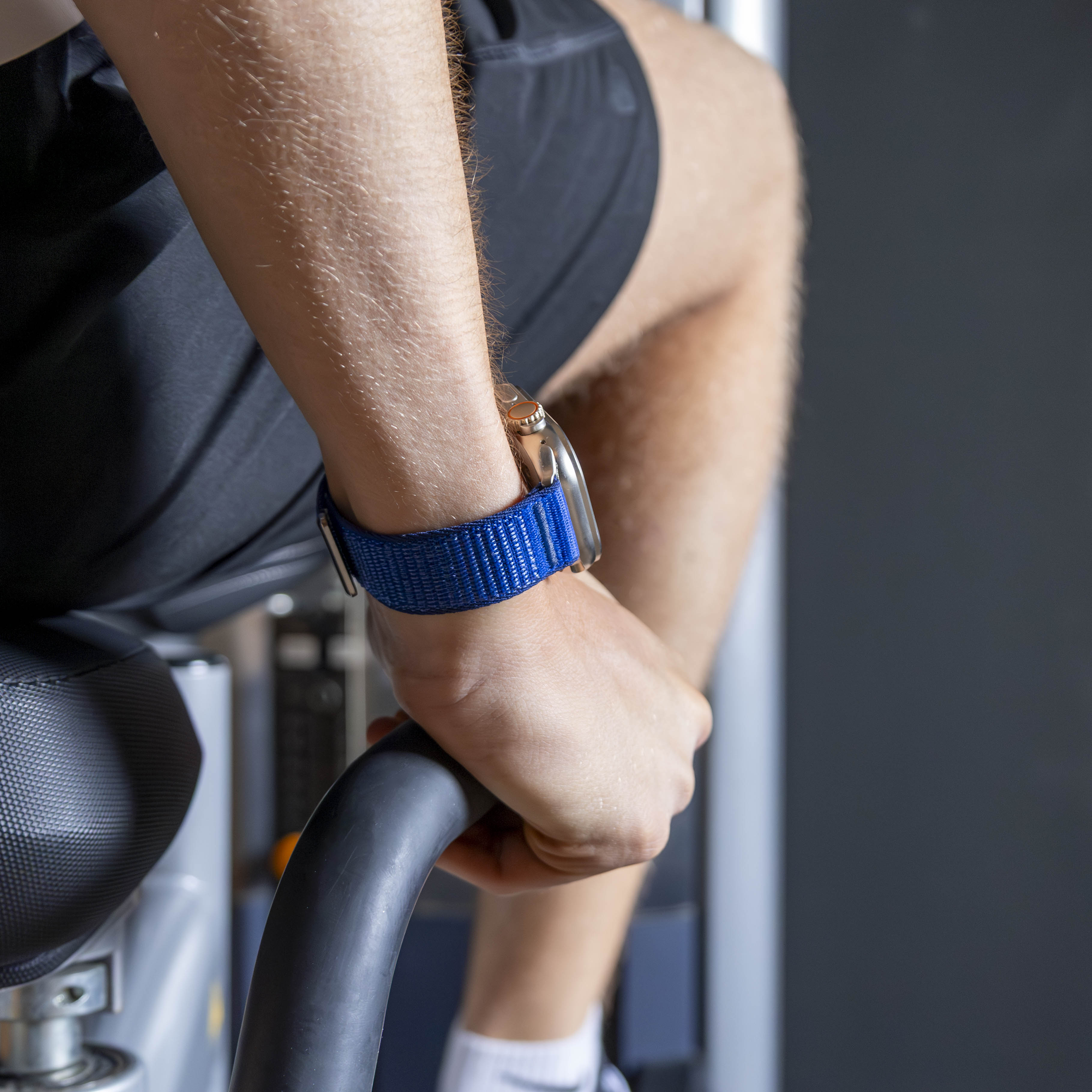 Strap-it Apple Watch Wave Nylon Strap (Royal Blue)