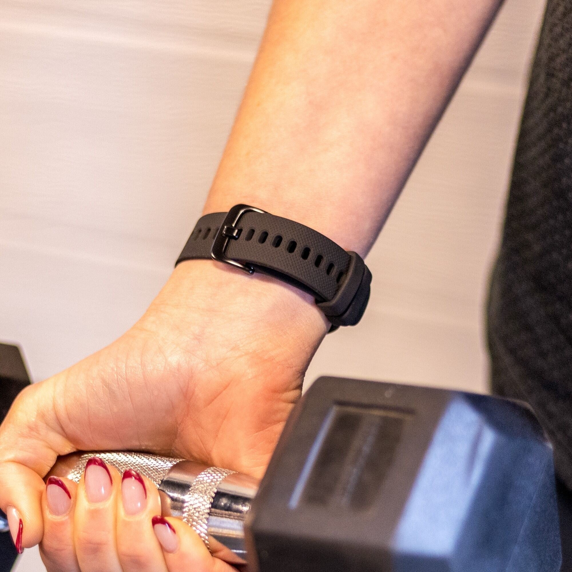 Fossil Gen 4 Venture (HR) Silicone Strap (Black)