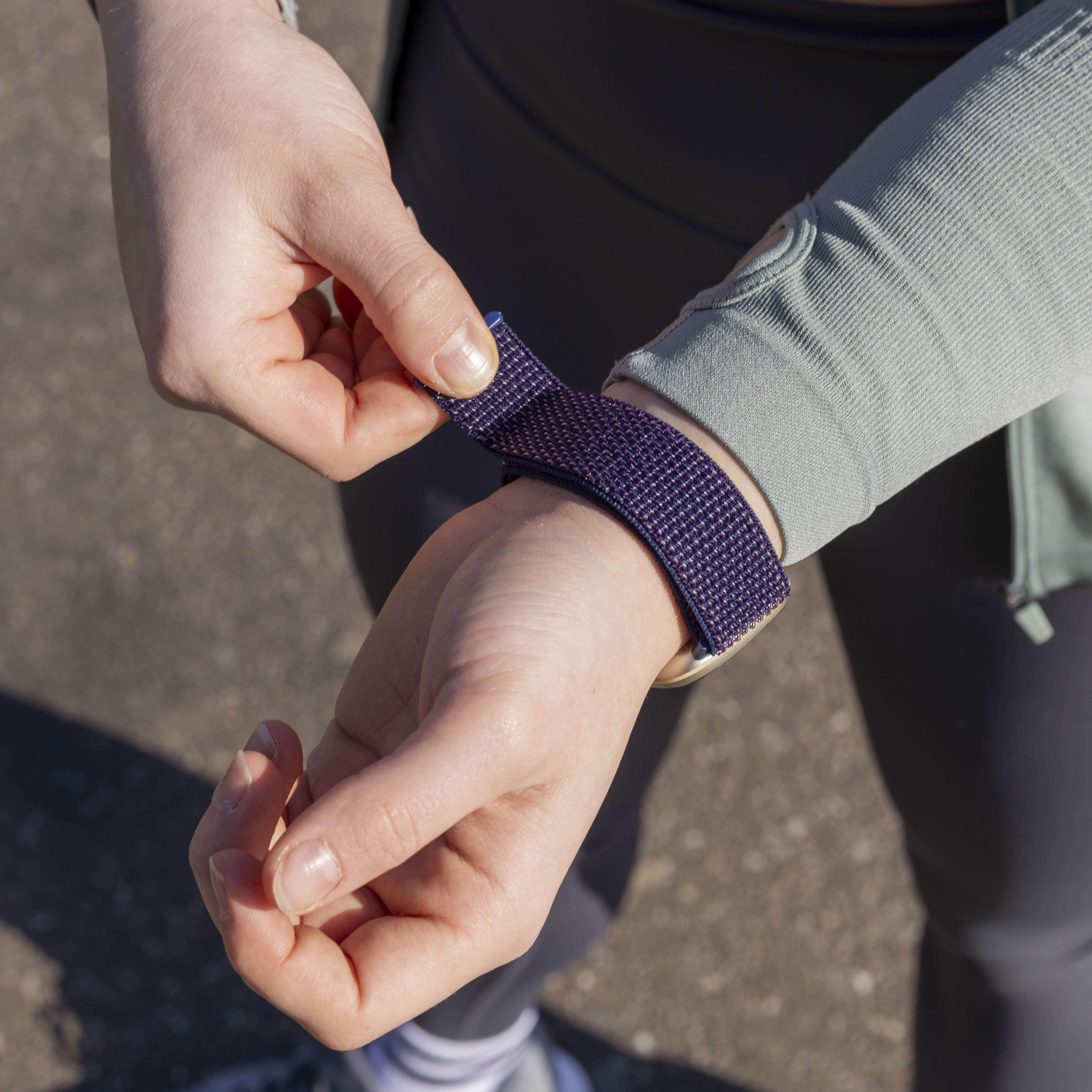 Fitbit Versa 3 Nylonarmband (IndigoBlau)