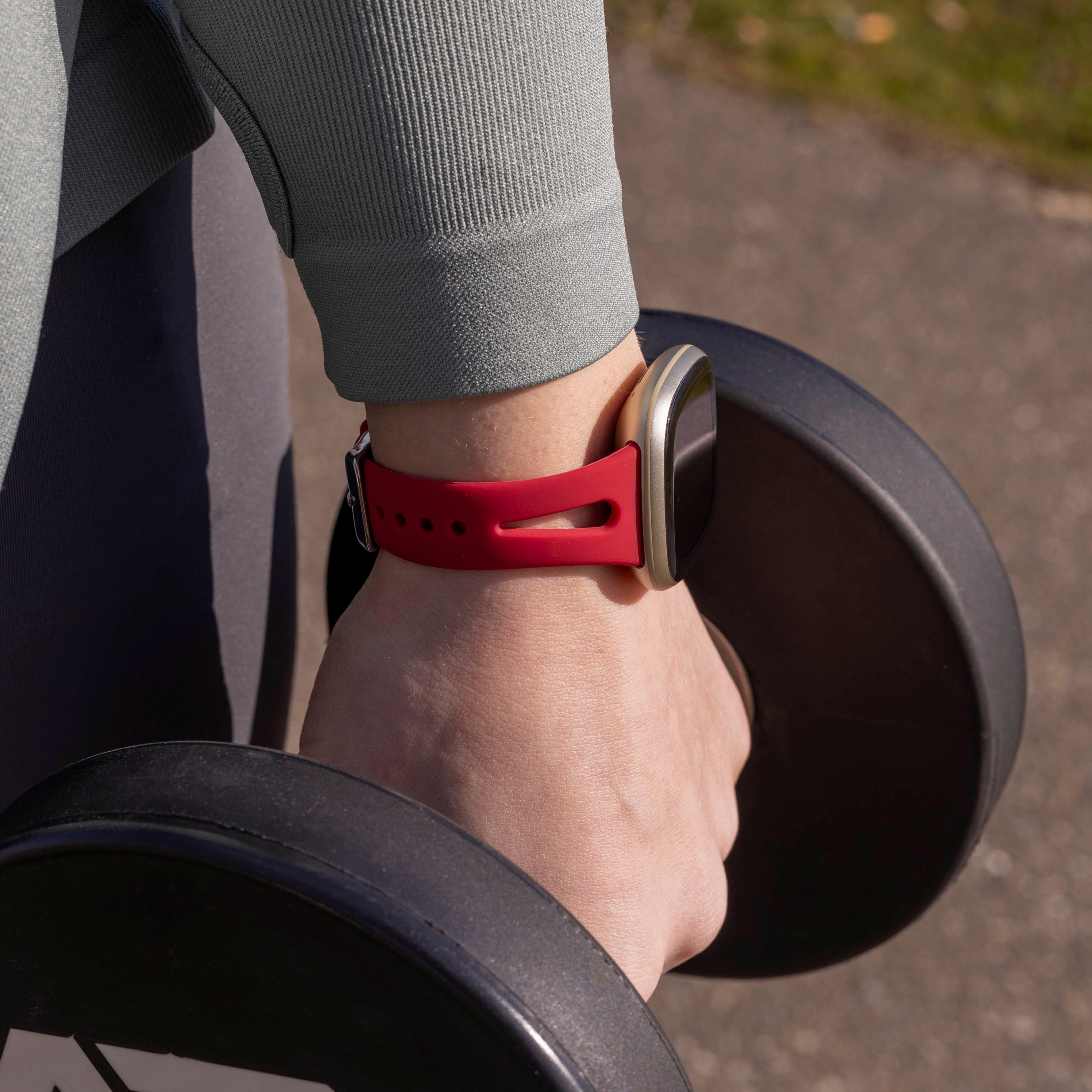 Fitbit Versa 4 Luxus Silikonarmband (Rosé-Rot)