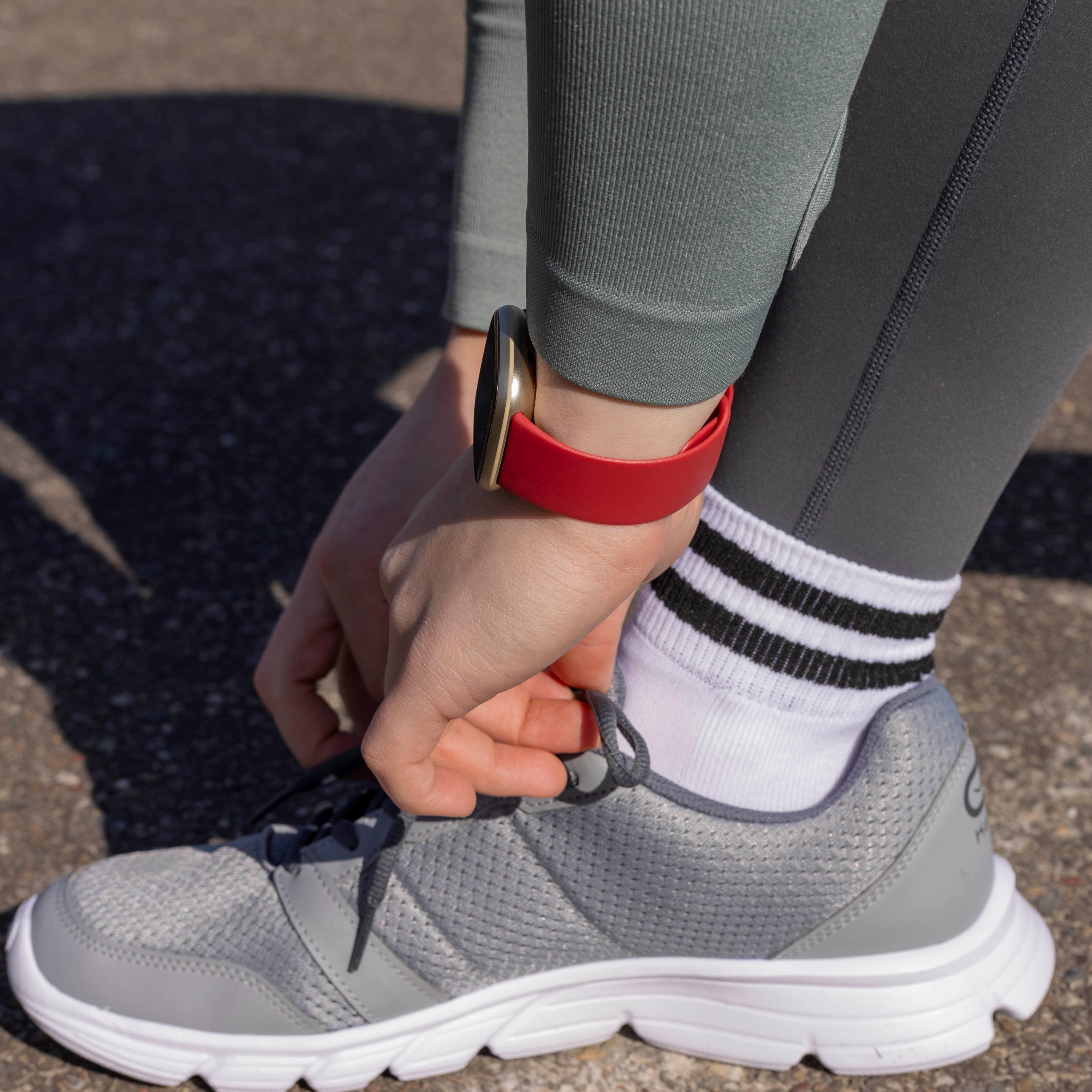 Fitbit Versa 4 Silicone Strap Classic (Wine Red)