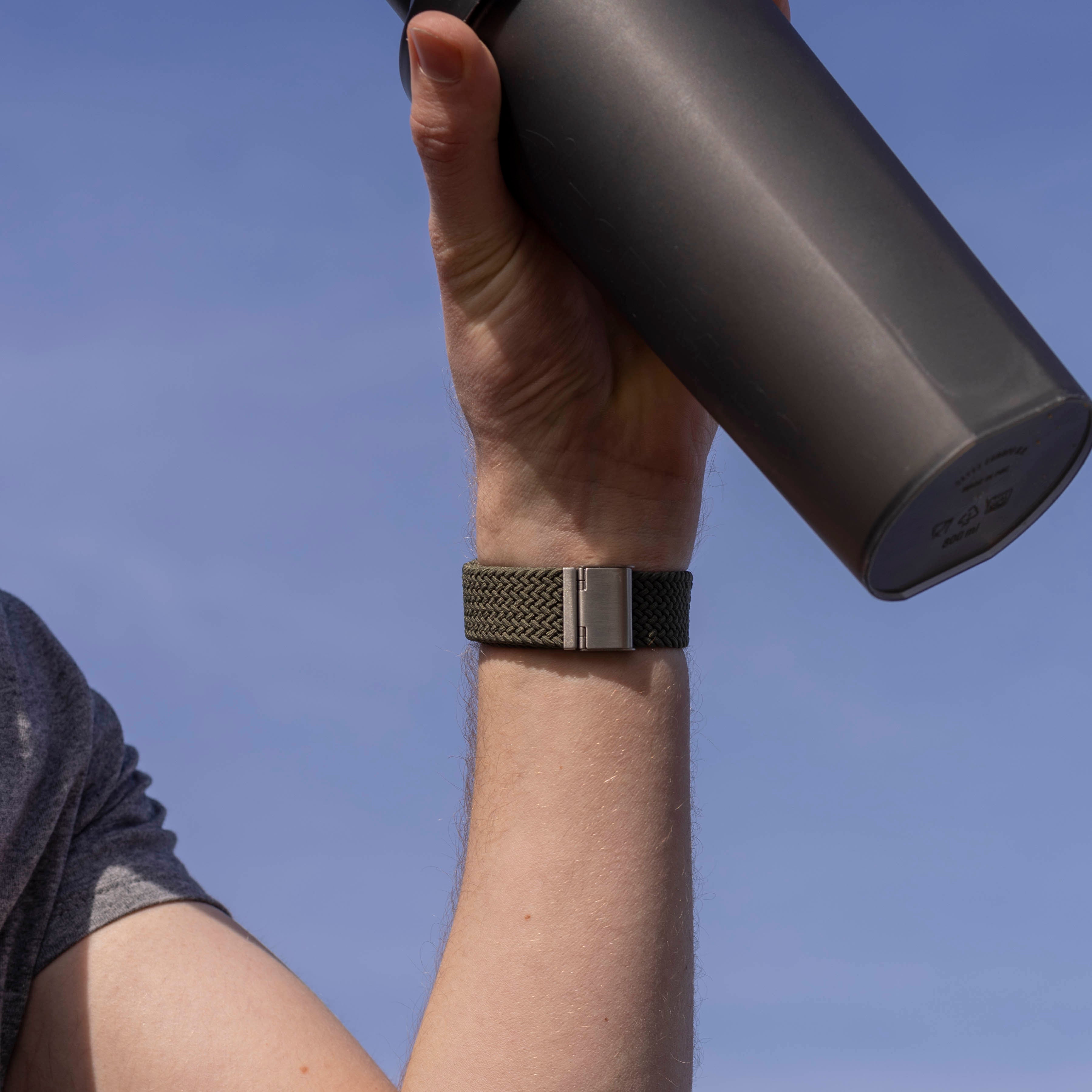 Fitbit Sense verstellbares geflochtenes Armband (Olivgrün)