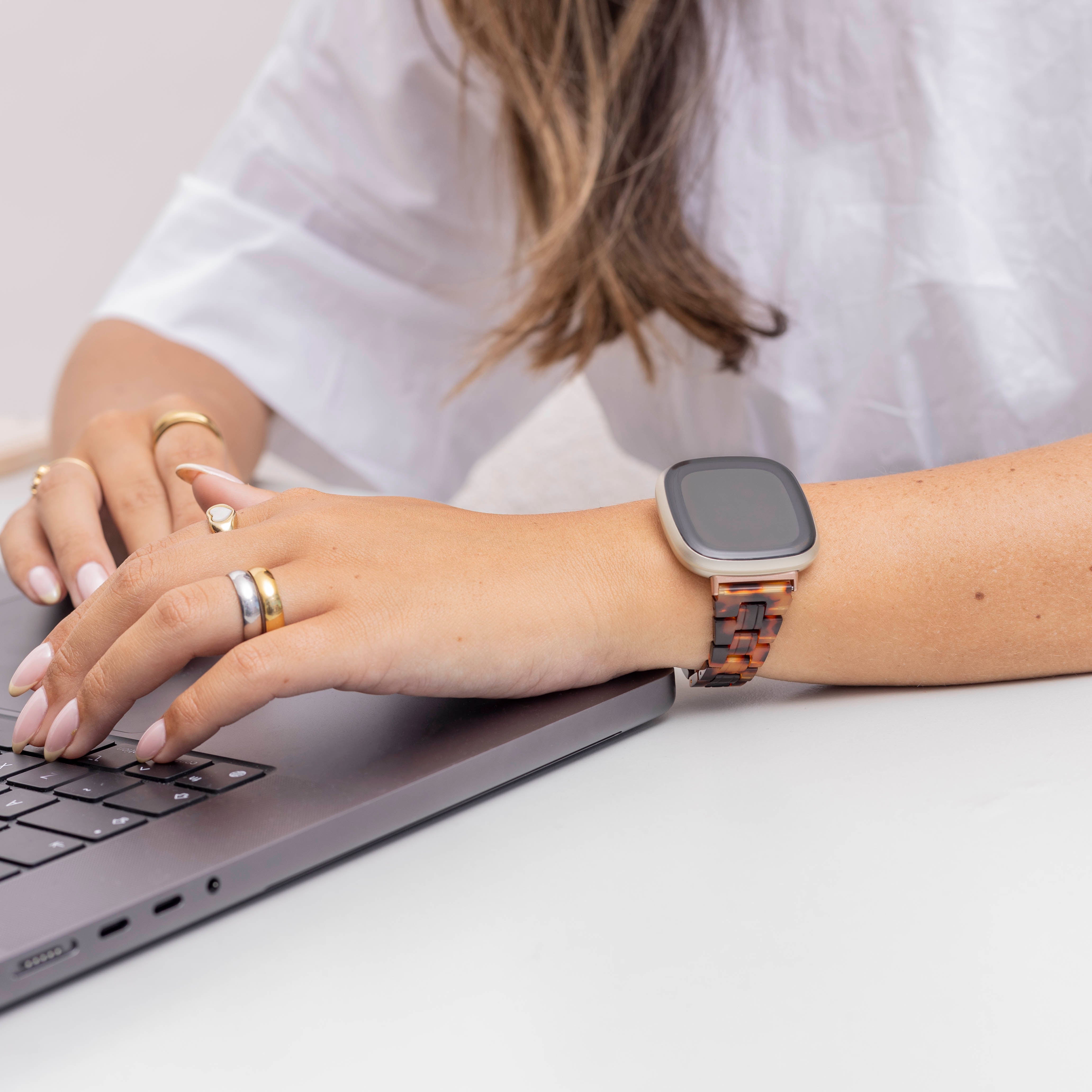 Fitbit Versa 3 Resinarmband (Lava)