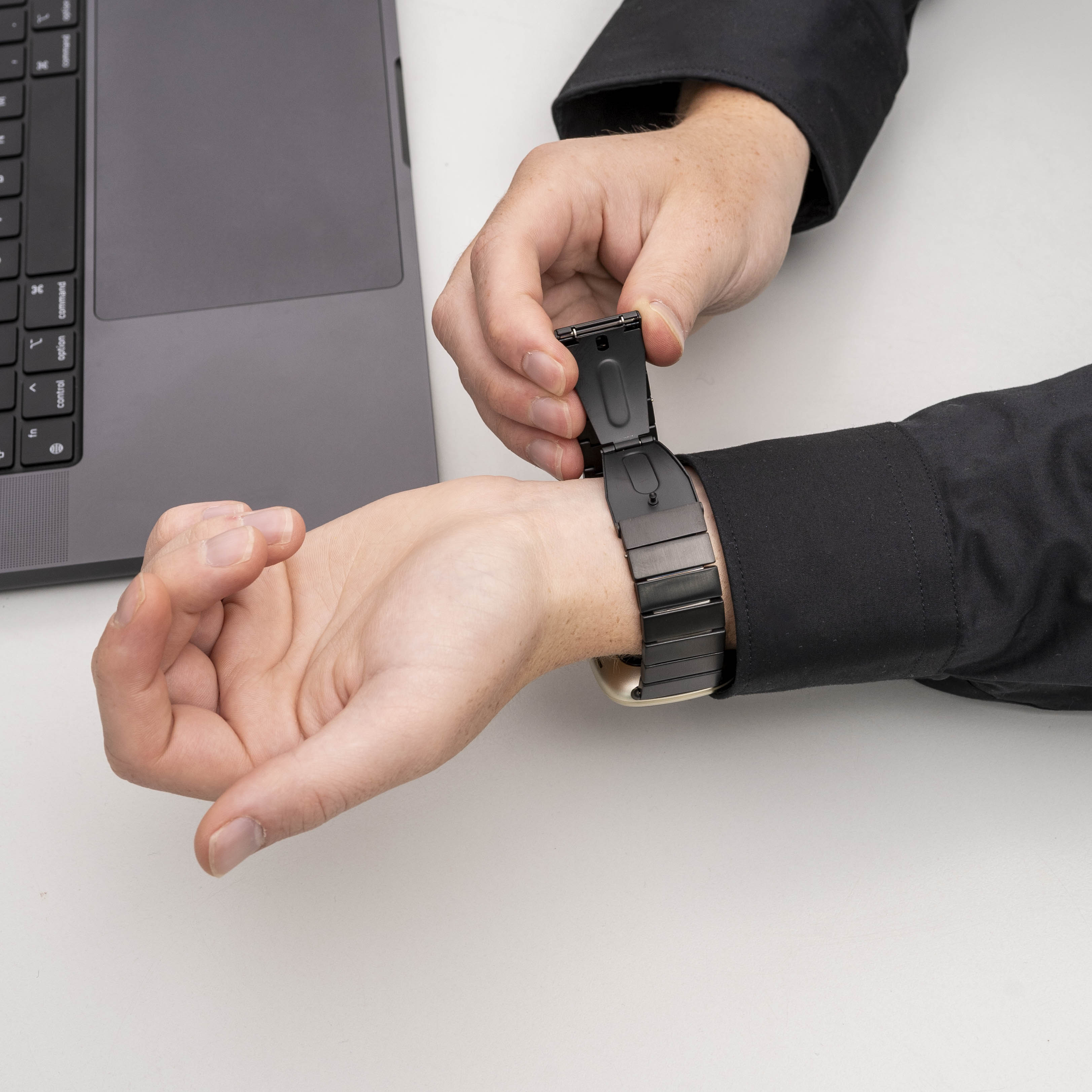 Fitbit Sense Armband Metall (Schwarz)