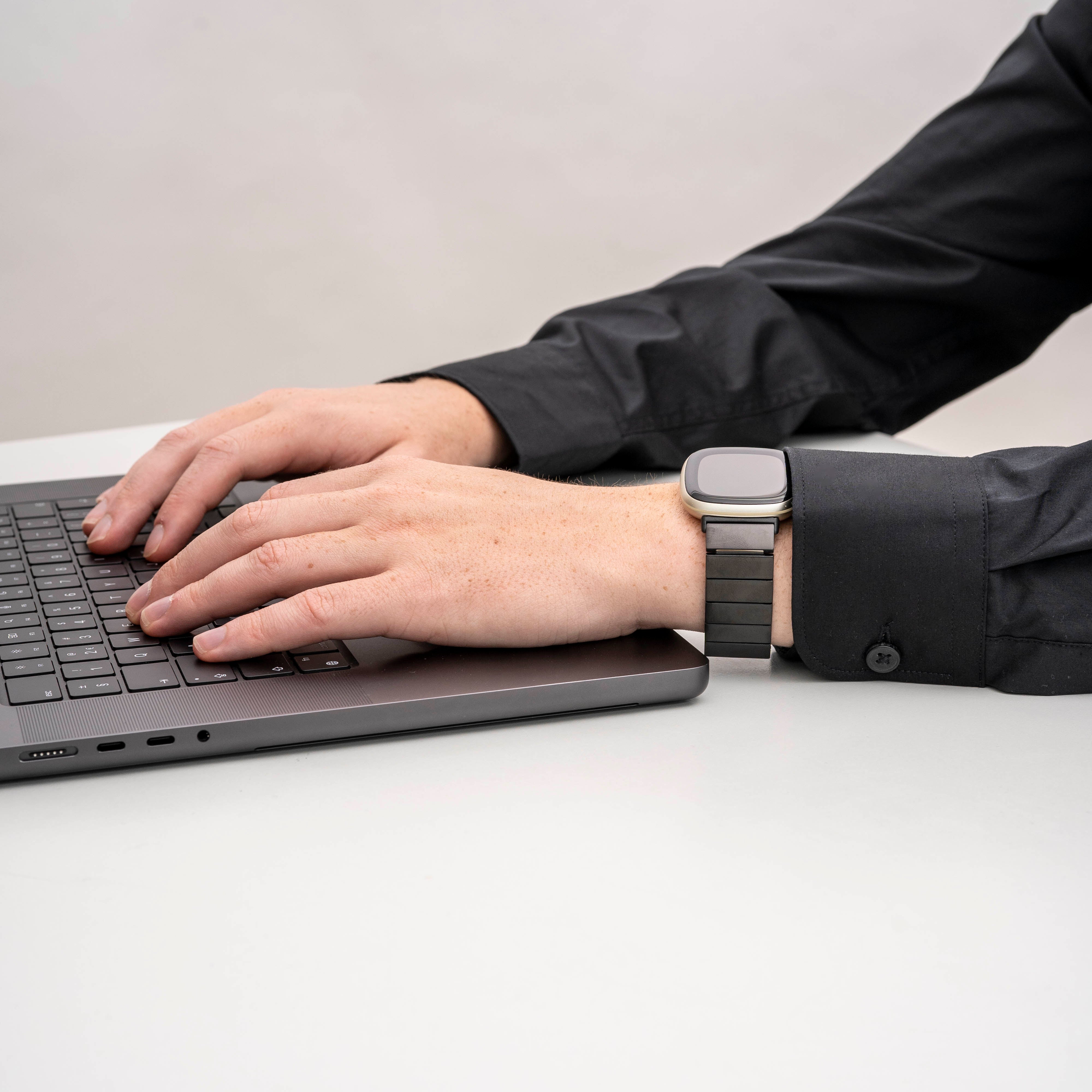 Fitbit Sense Armband Metall (Schwarz)