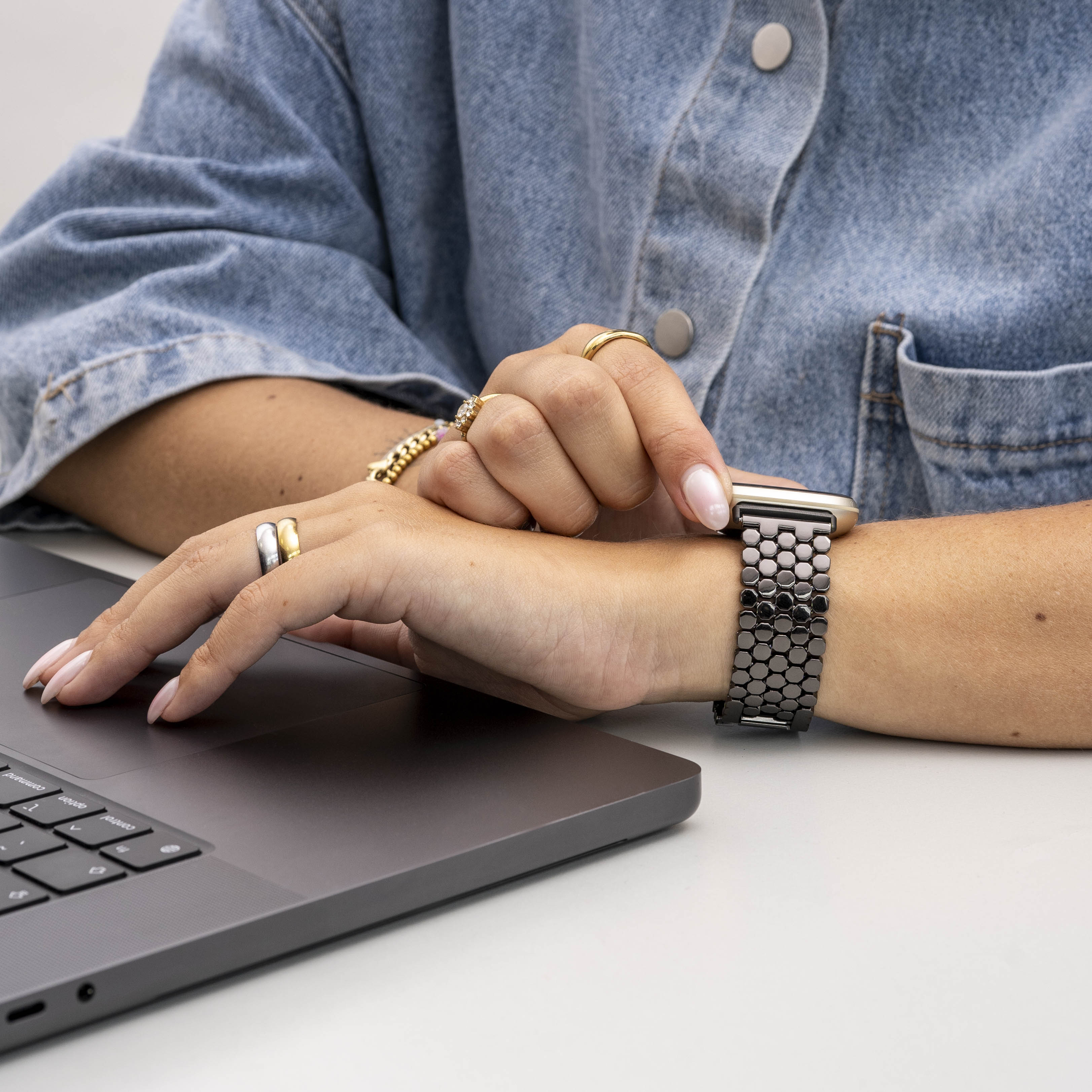 Fitbit Sense Stahl-Fischarmband (Schwarz)