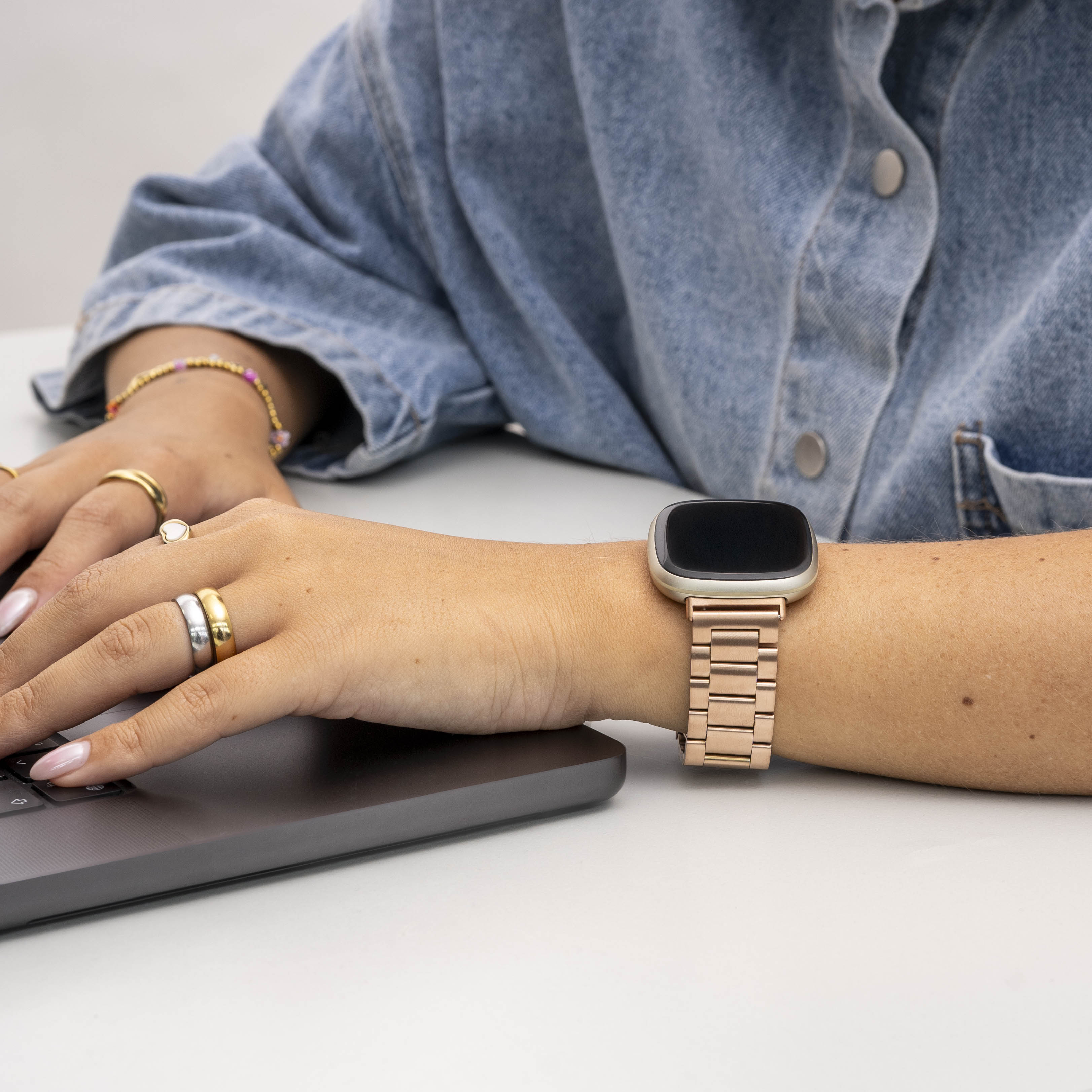 Fitbit Sense Gliederarmband (Roségold)