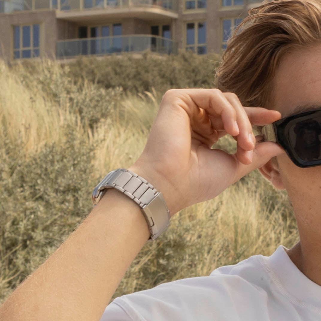 Apple Watch Titanium Strap (Titanium)