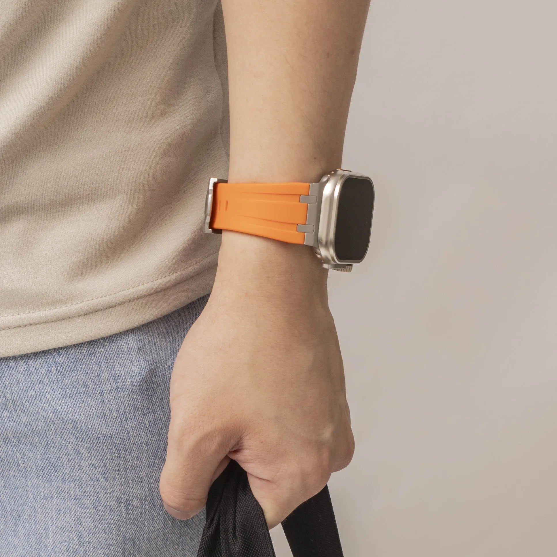 Apple Watch Luxus Liquid Silikonarmband (Orange mit Titan)