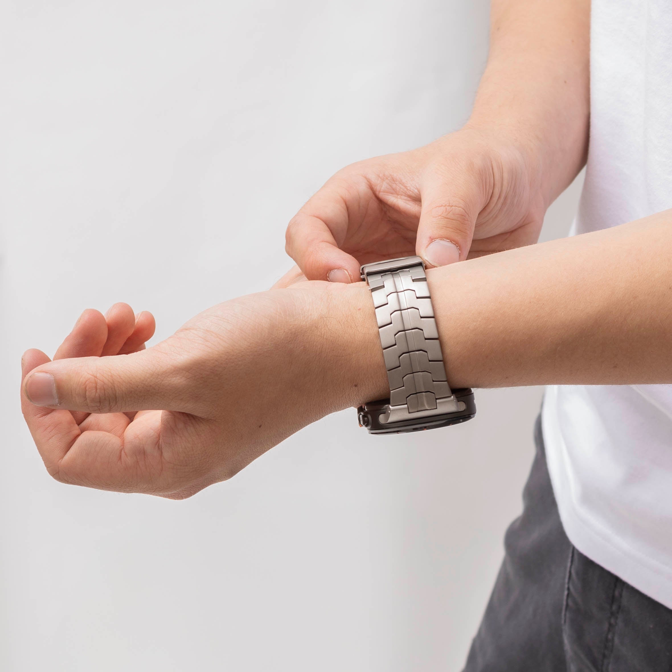 Samsung Galaxy Watch Ultra 'Iron' Titanarmband (Titanium)