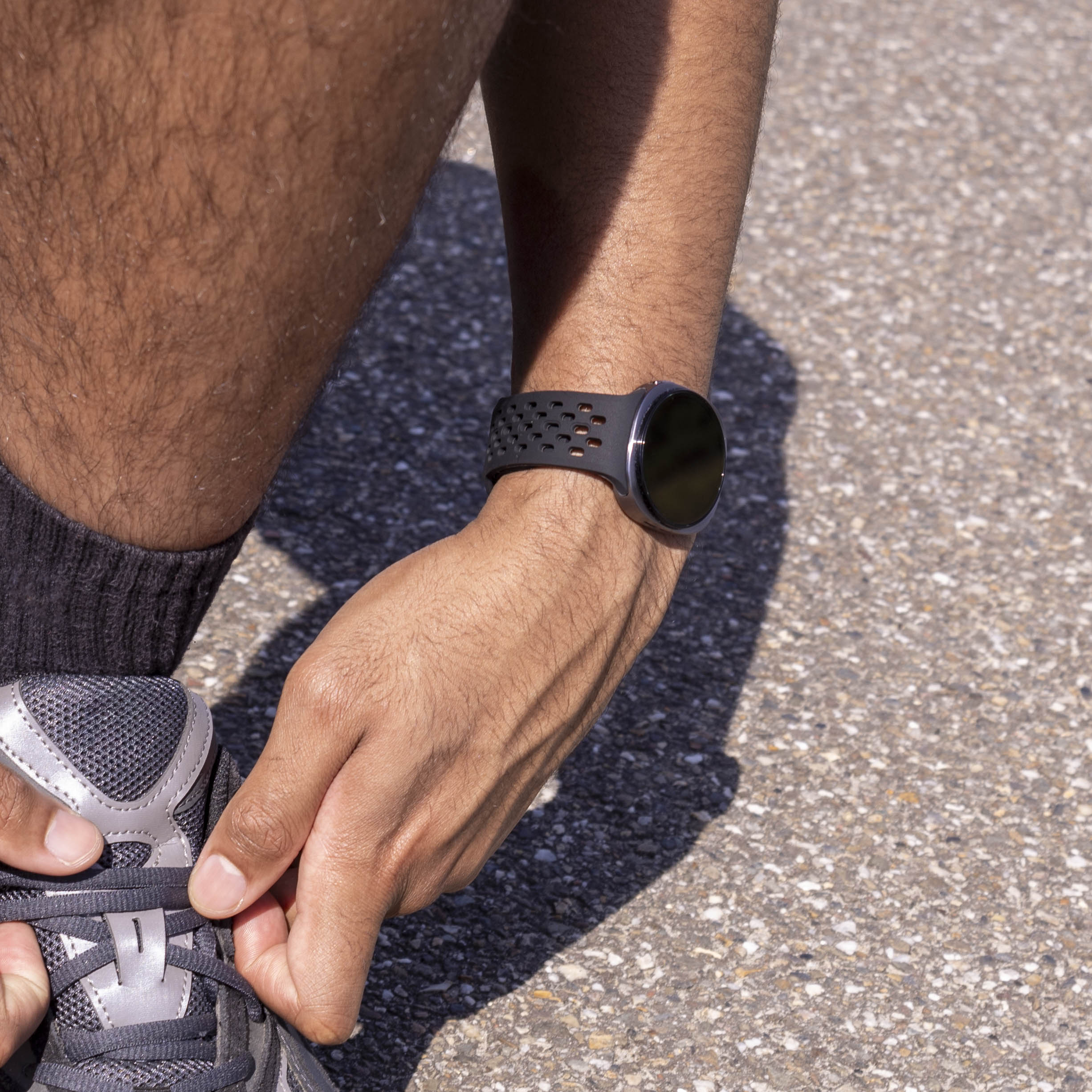 Samsung Galaxy Watch 8 Classic Silikonarmband mit Löchern (Schwarz)