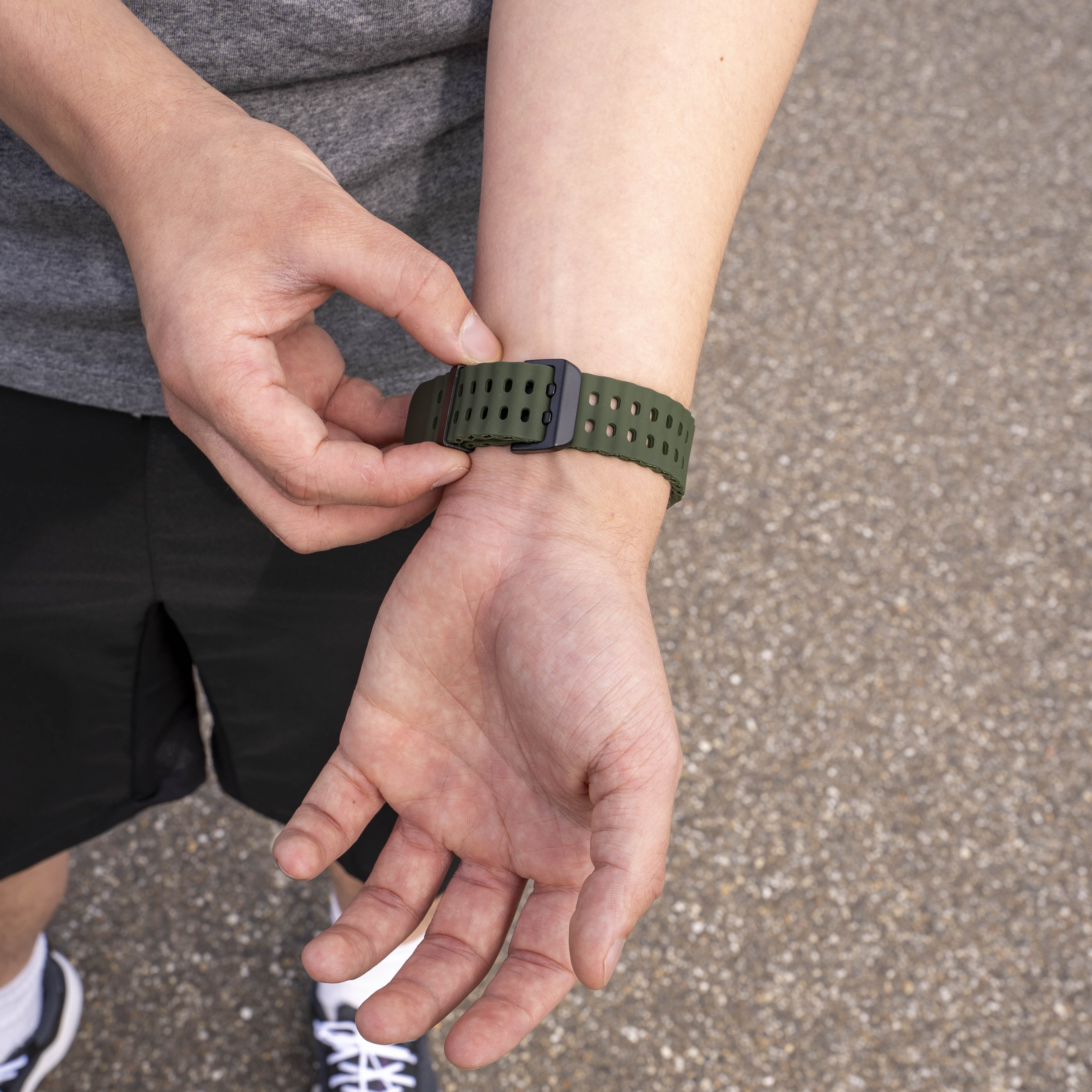 Samsung Galaxy Watch 8 - 40mm Ocean Armband (Olivgrün)