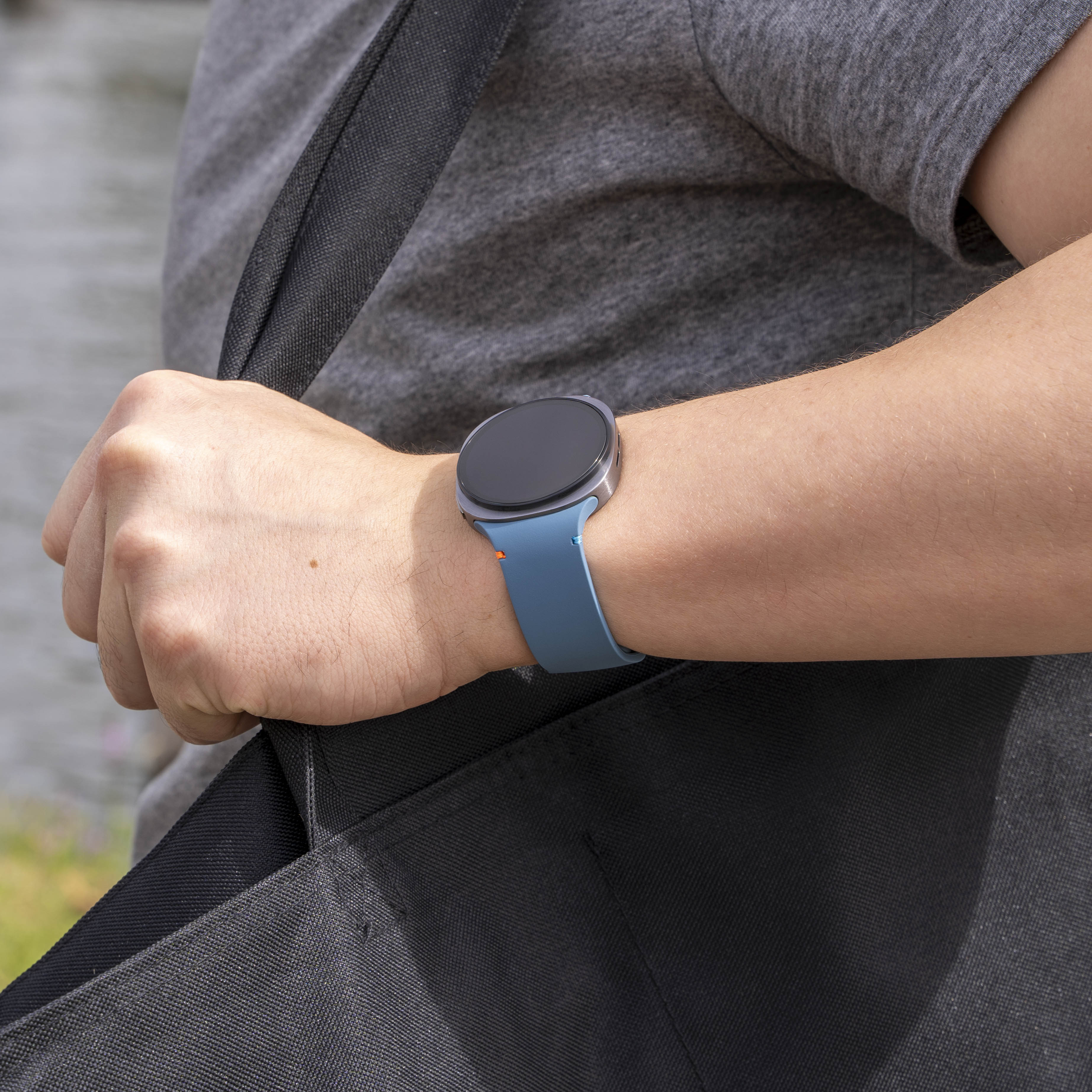 Samsung Galaxy Watch 8 - 44mm Silikonarmband (Blue)