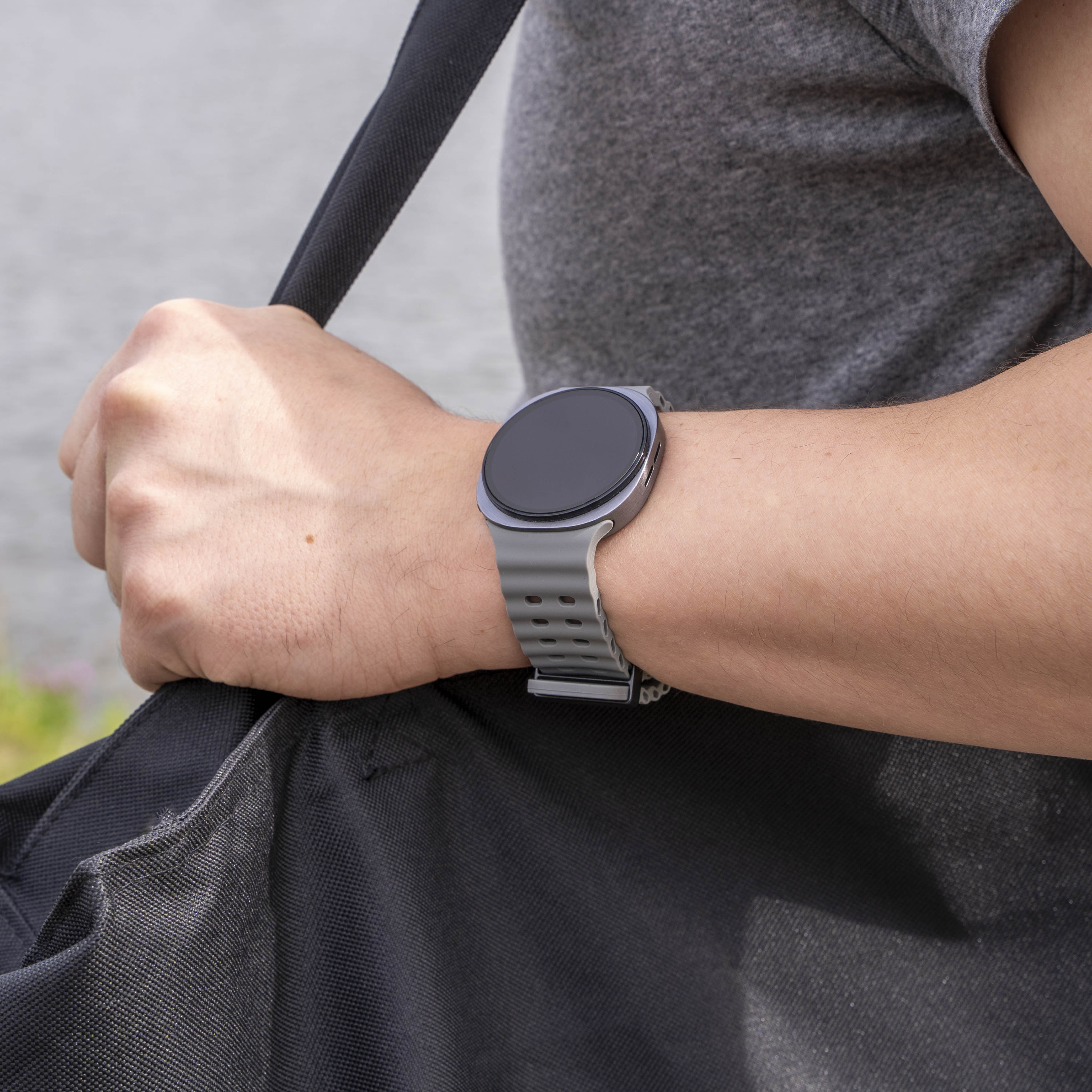 Samsung Galaxy Watch 8 - 44mm Ocean Armband (Grau)