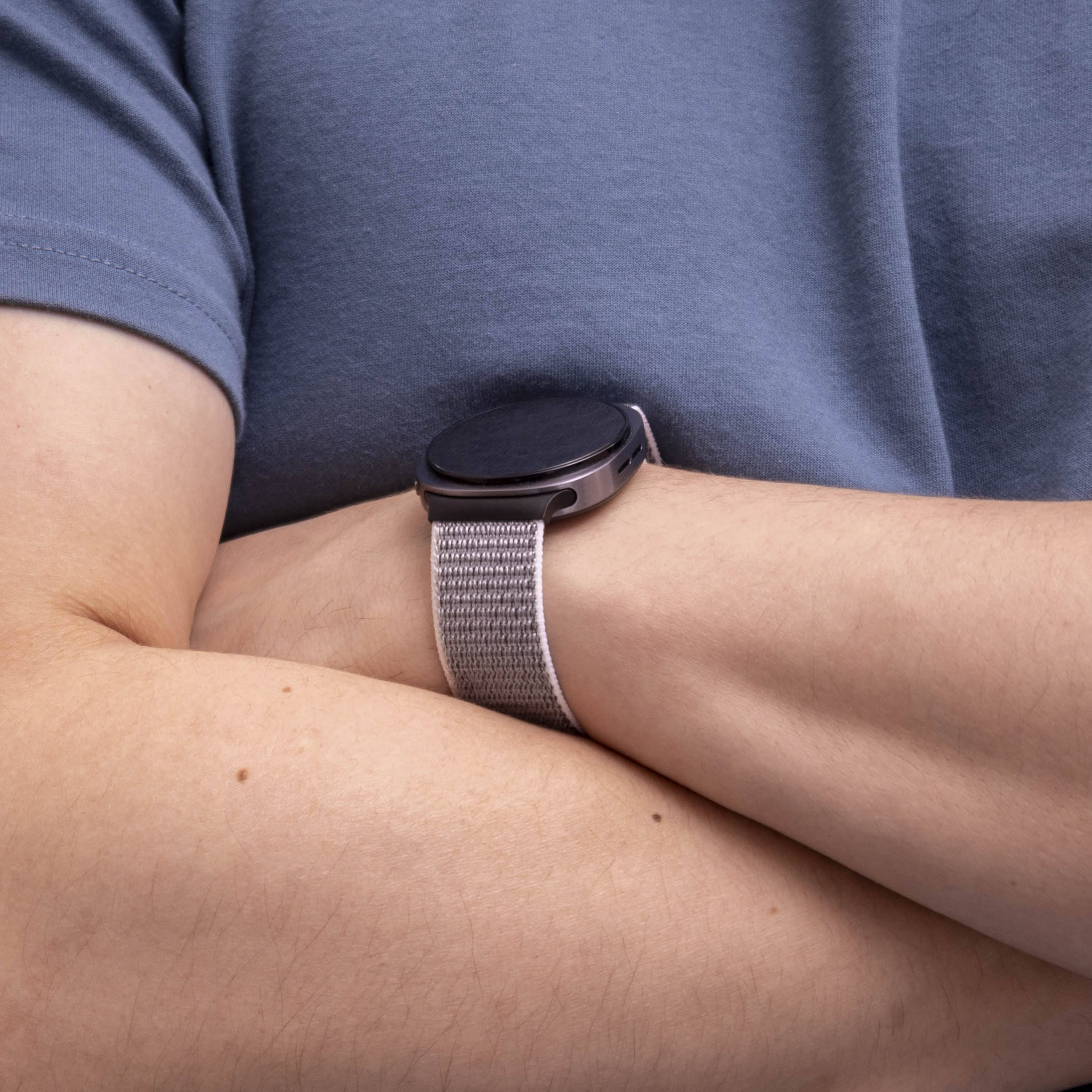 Samsung Galaxy Watch 8 - 44mm Nylonarmband (Muschelweiß)