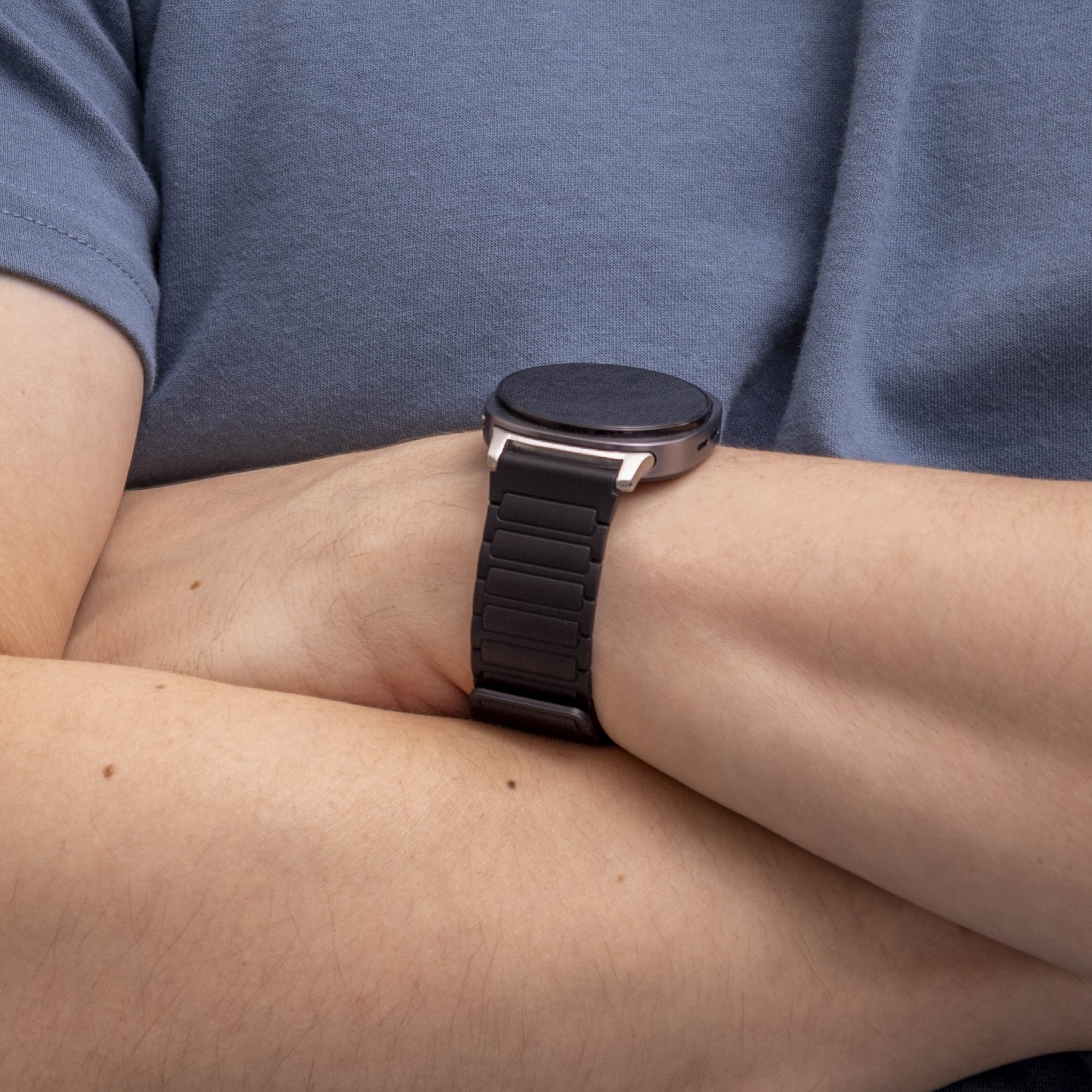 Samsung Galaxy Watch 8 - 40mm Magnetisches Silikonarmband (Schwarz)