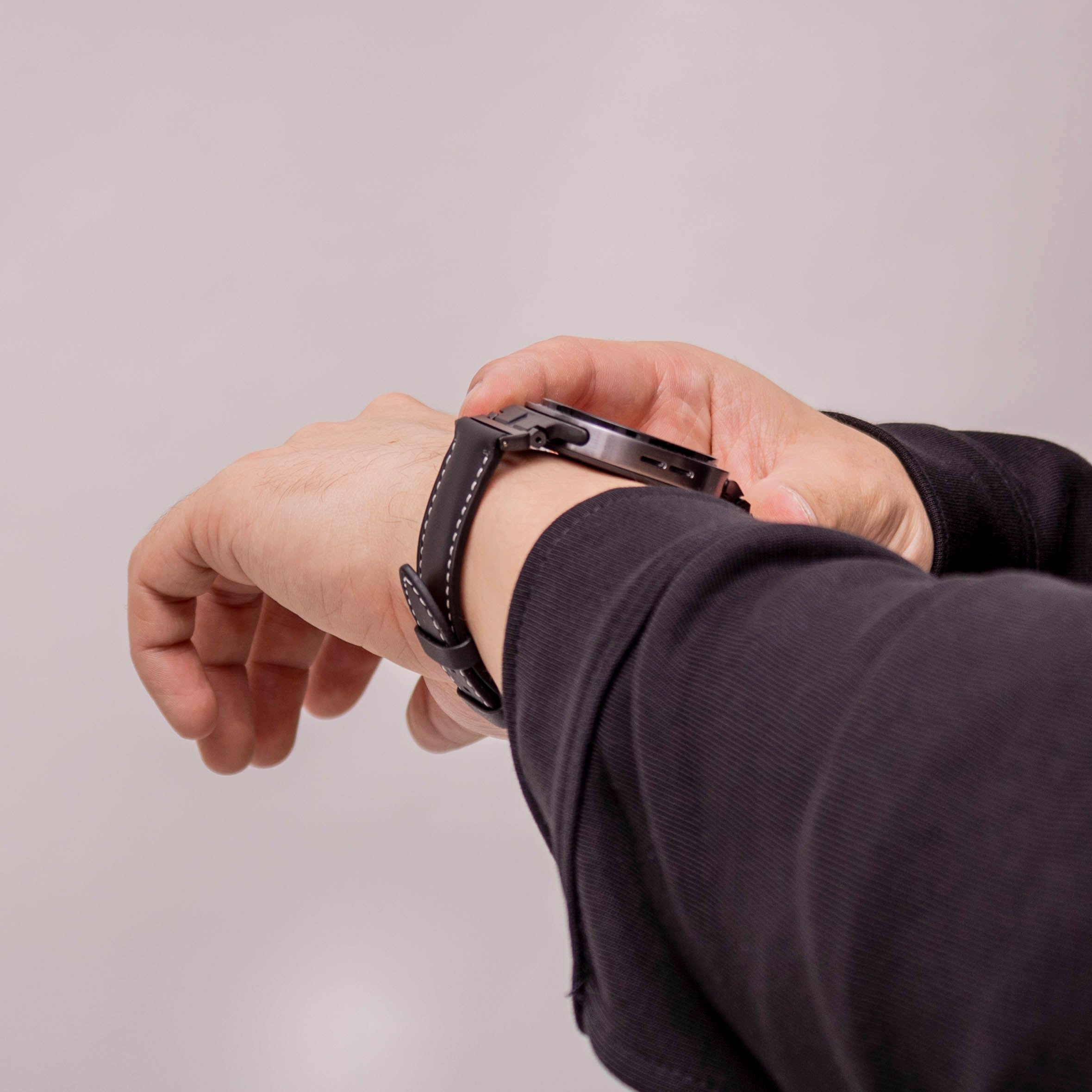 Samsung Galaxy Watch 8 - 44mm Premium Lederarmband (Schwarz)