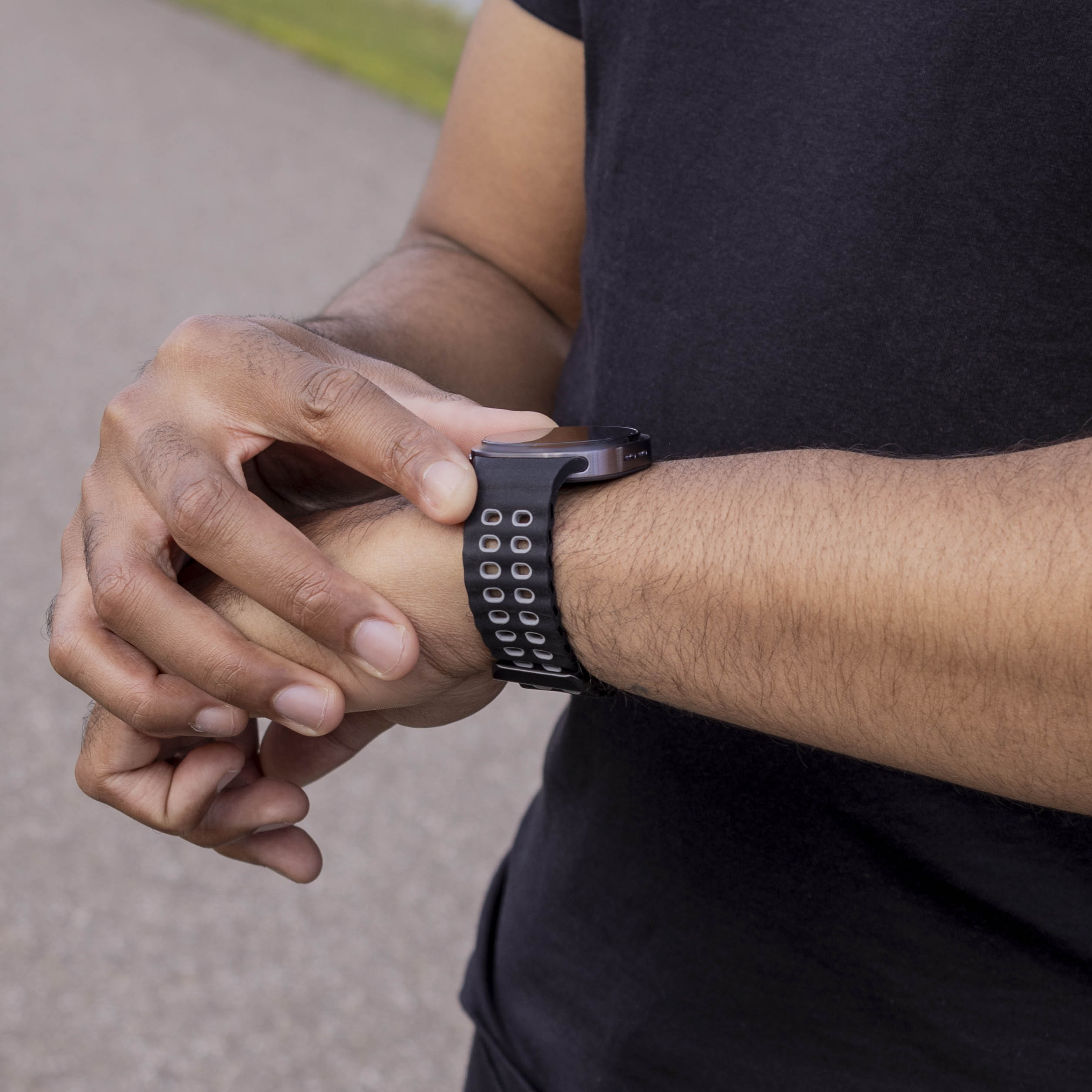 Samsung Galaxy Watch 8 - 40mm Ocean Armband (Schwarz/Grau)