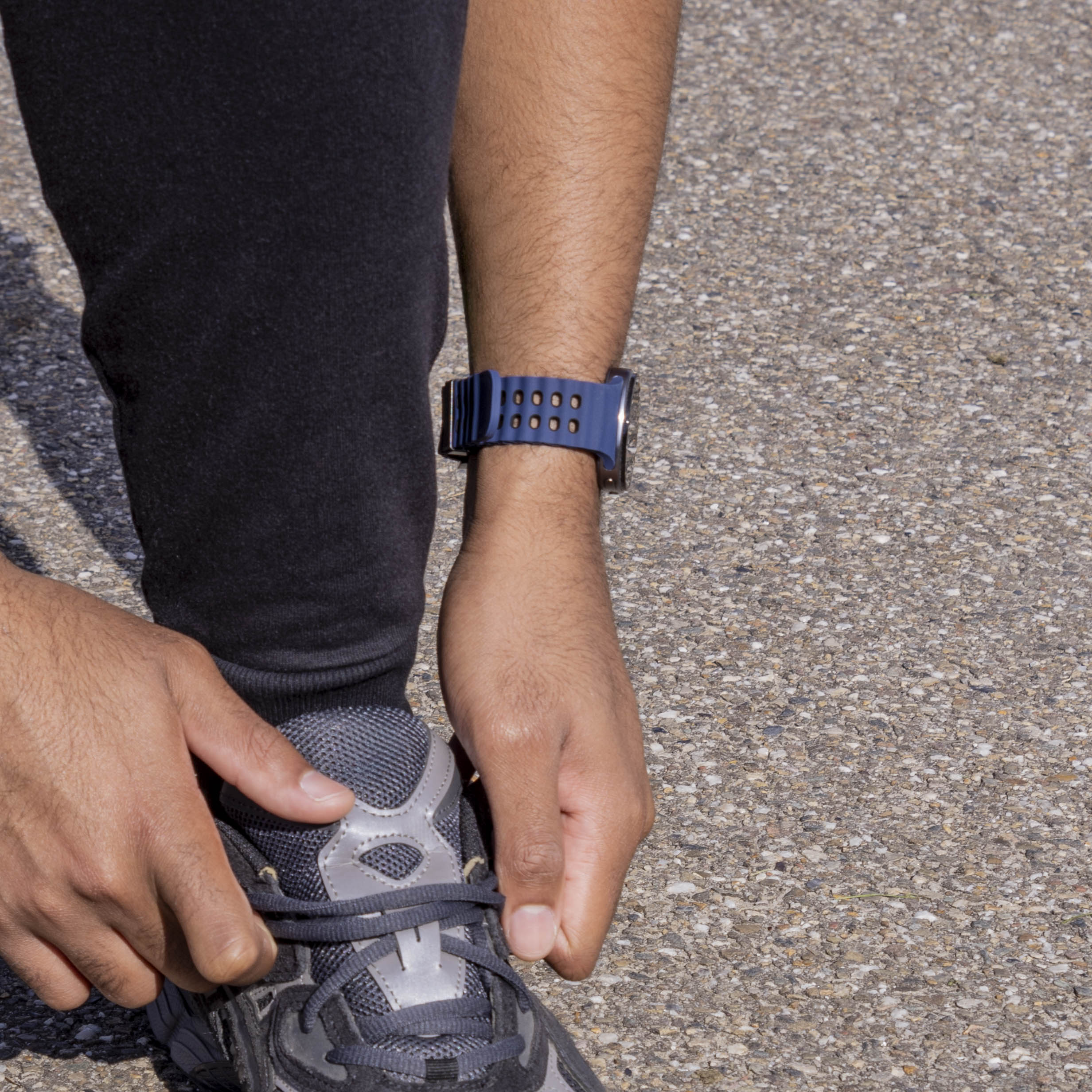 Samsung Galaxy Watch 8 - 40mm Ocean Armband (Blau/Schwarz)