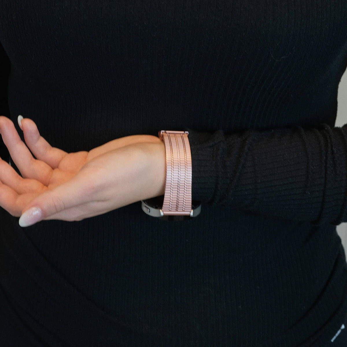 Adjustable Steel Strap, pink sand, lifestyle photo