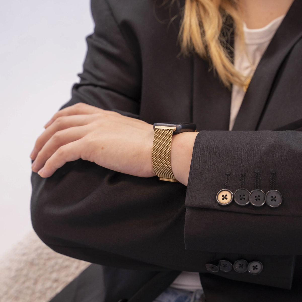 Milanese Strap, gold, lifestyle photo