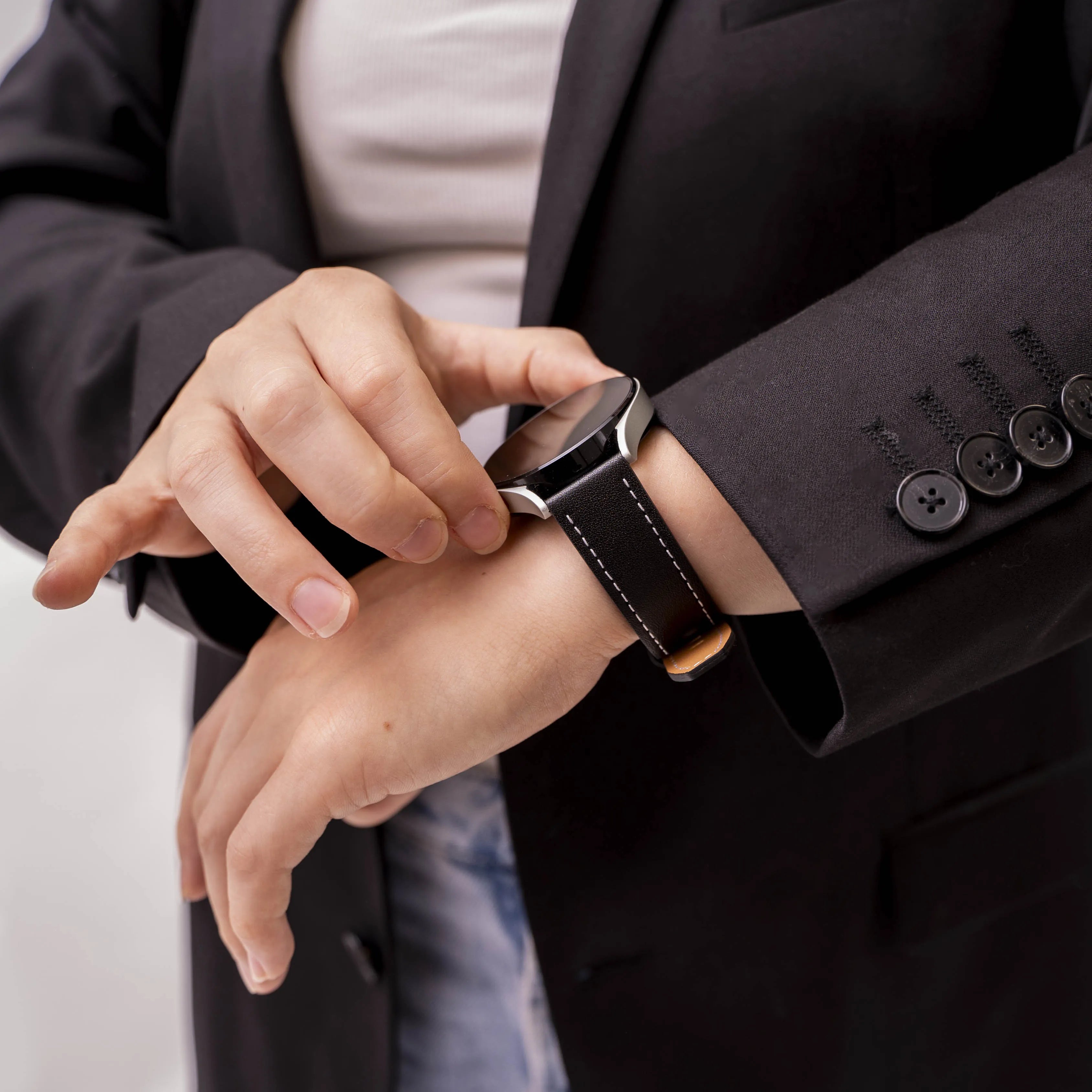 OnePlus Watch 3 - 43mm 'One Push' Lederarmband (Schwarz)