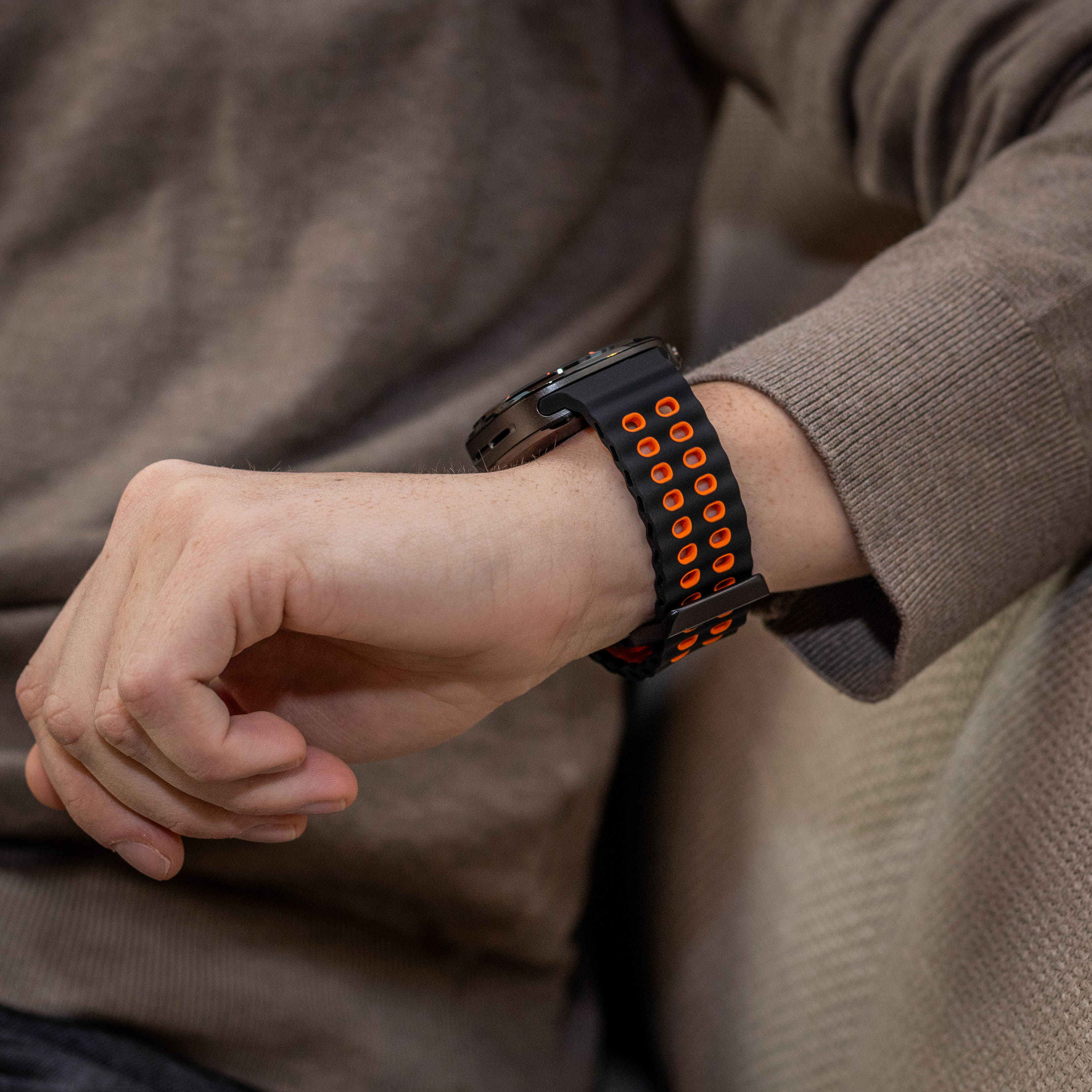 Samsung Galaxy Watch Ultra 2 Wave Silikonarmband Duo (Schwarz/Orange)