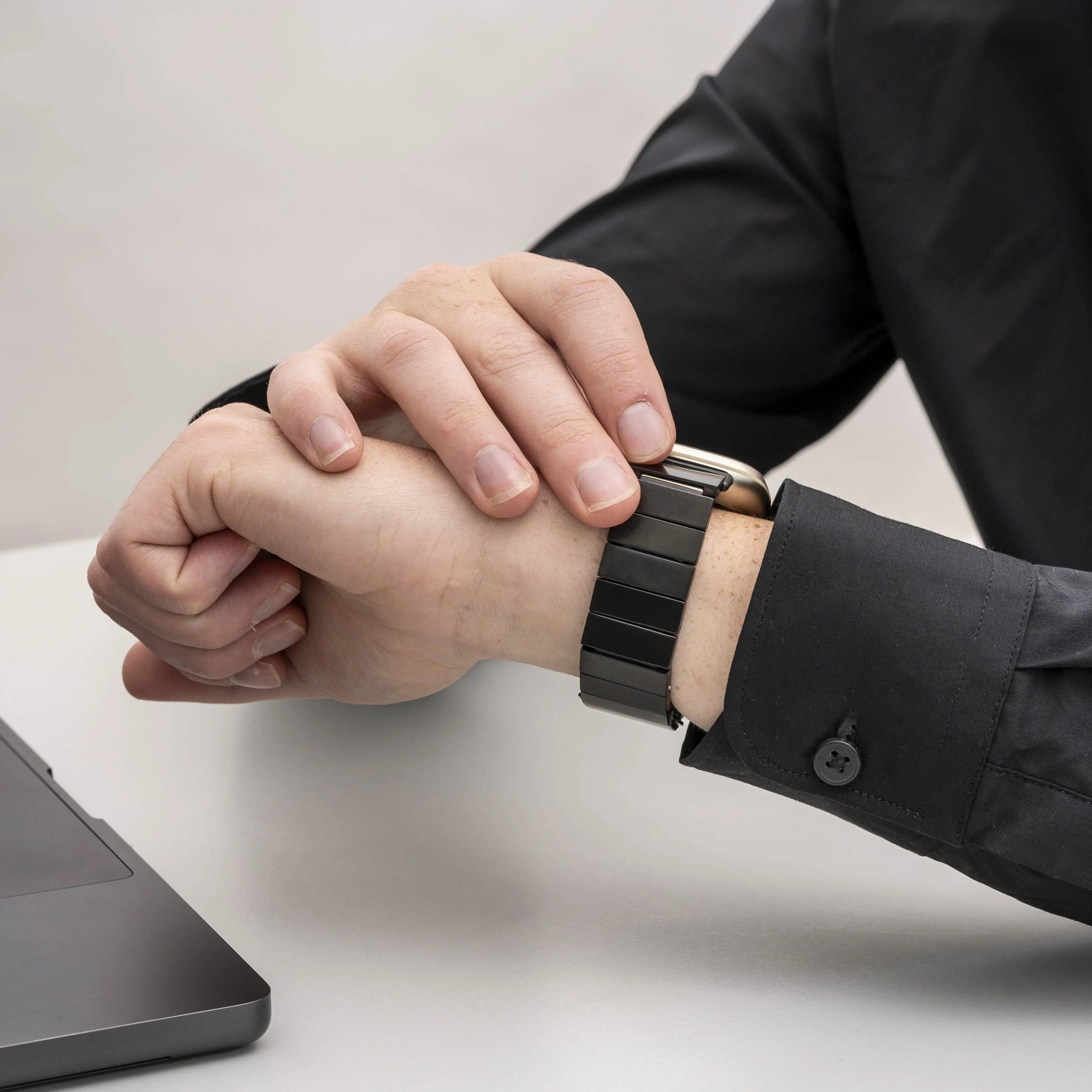Fitbit Versa 3 Armband Metall (Schwarz)