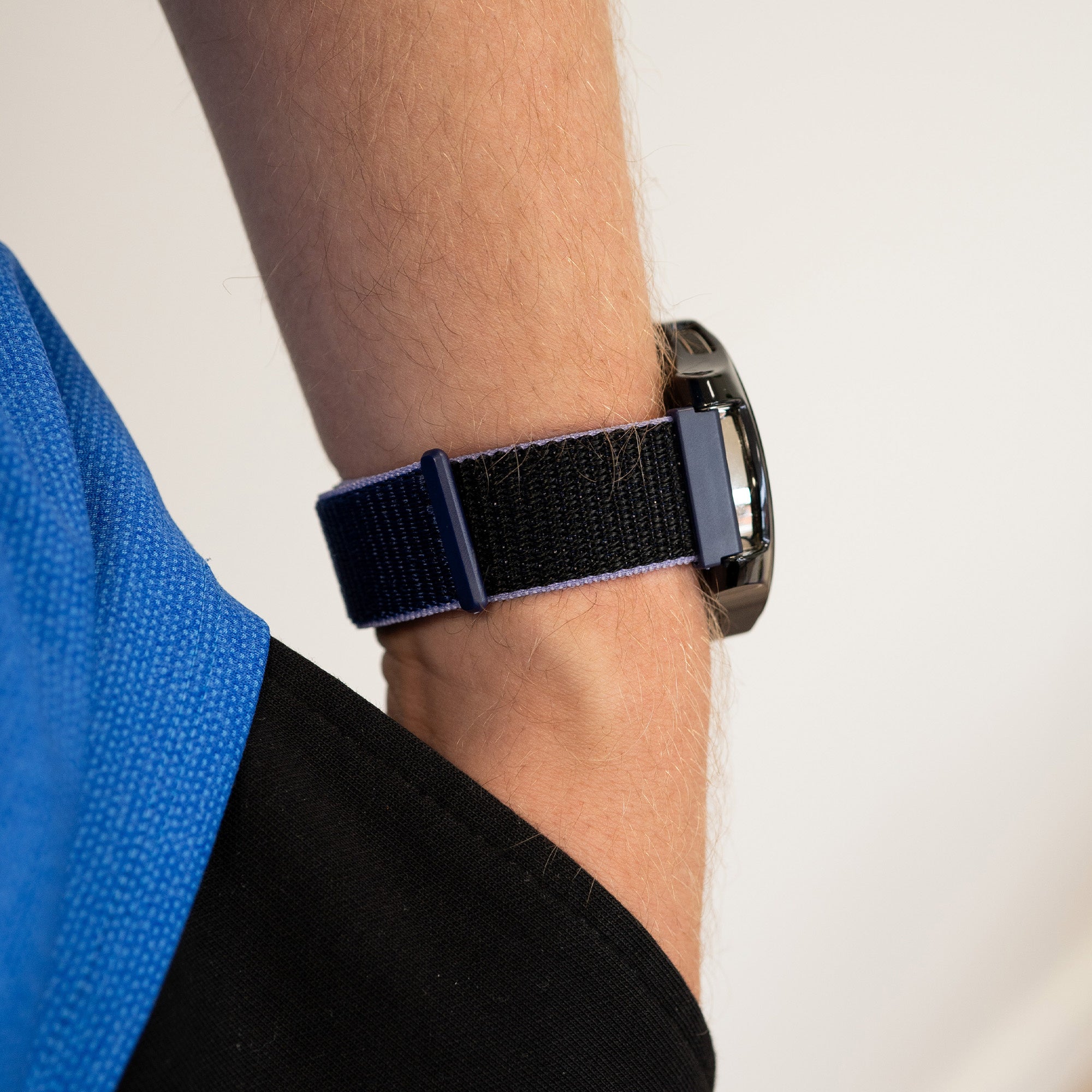 Garmin Forerunner 255 Nylonarmband (Blau/Schwarz)