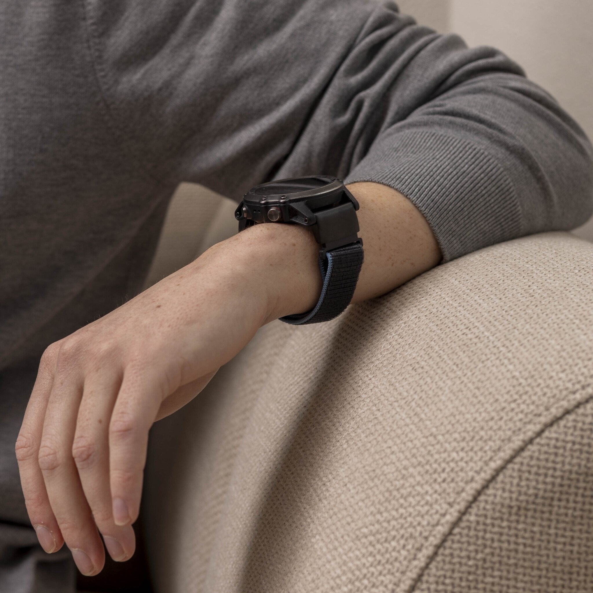Garmin Approach S70 - 47mm Nylonarmband (Anthrazit)