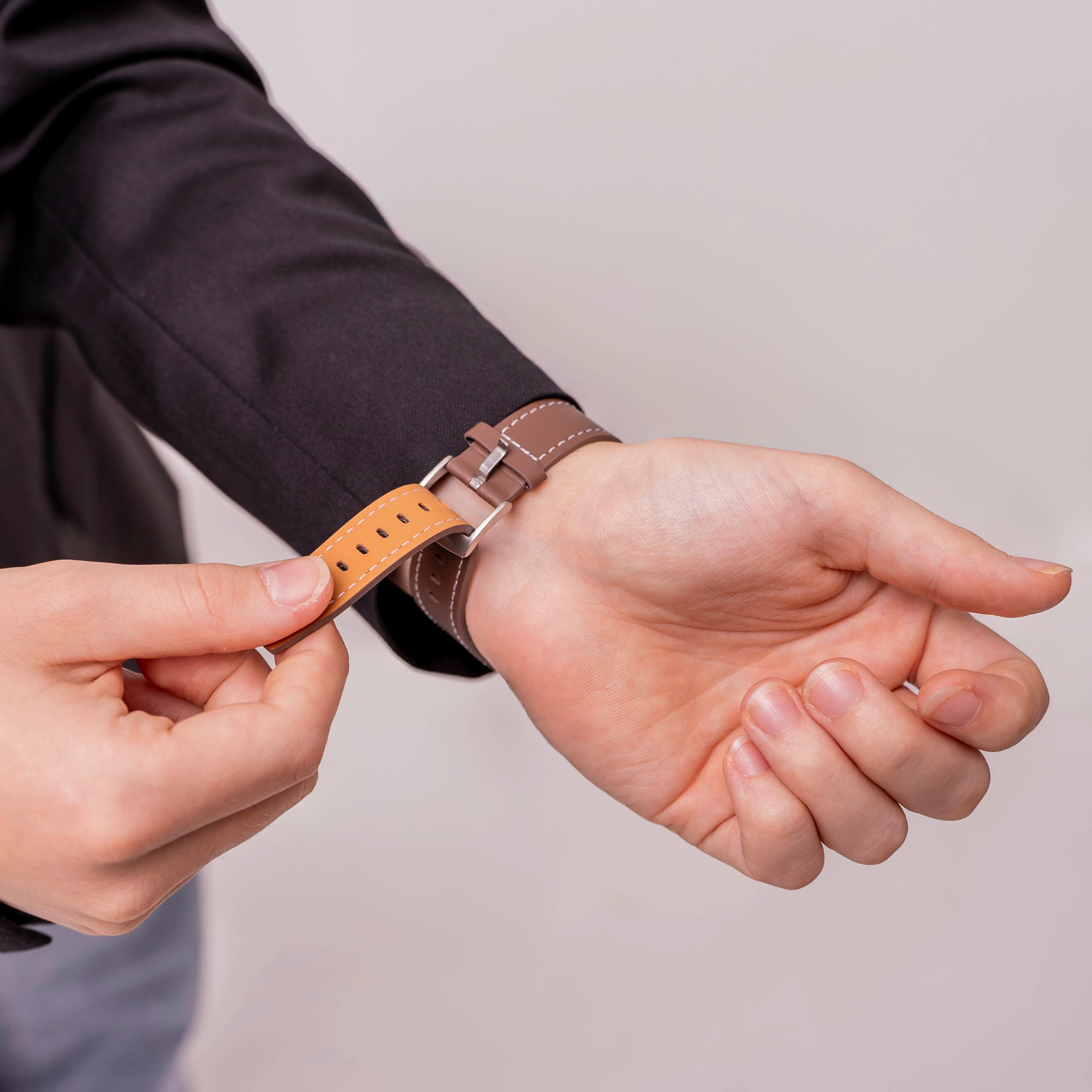 Huawei Watch GT 3 Pro 43mm 'One Push' Lederarmband (Dunkelbraun)