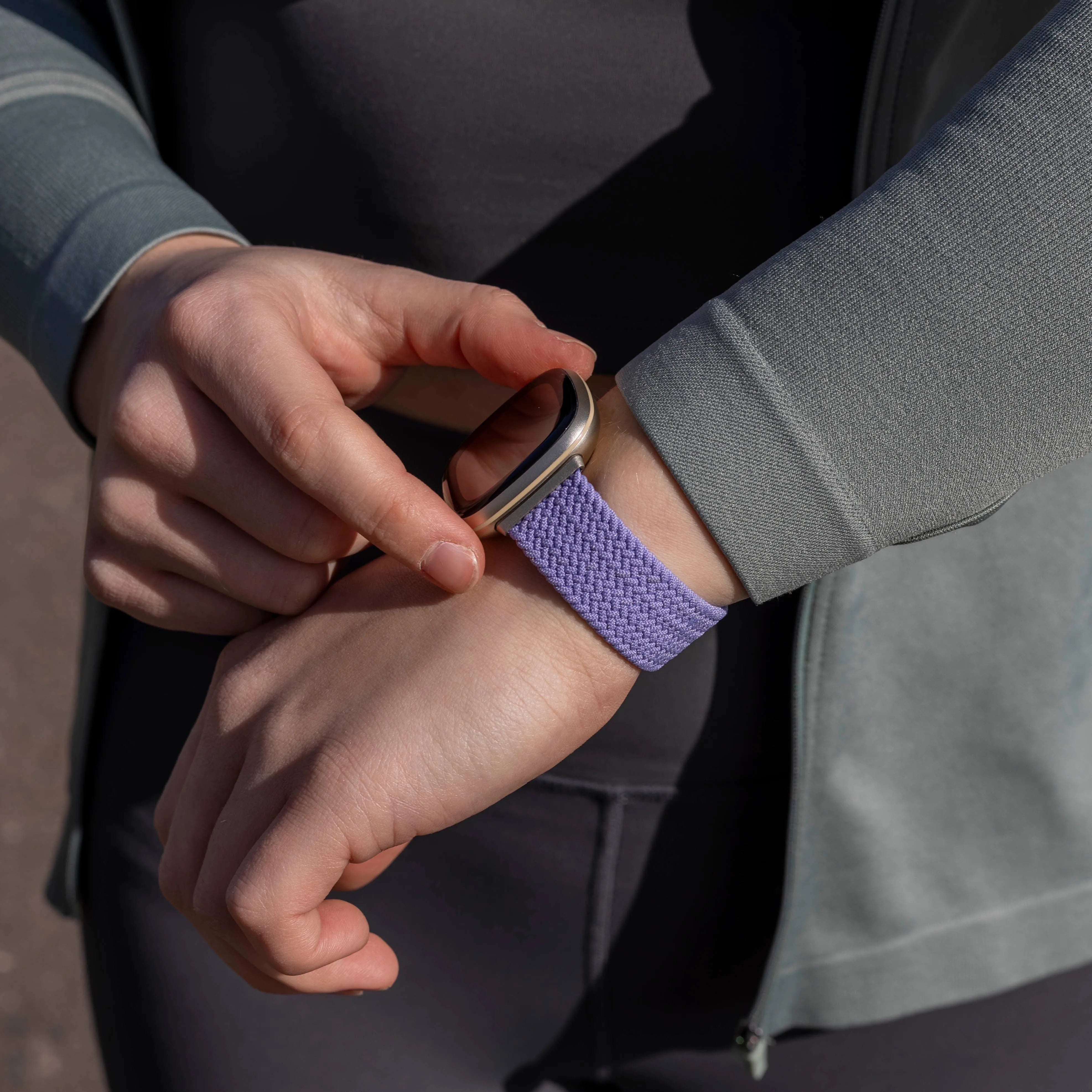 Fitbit Sense verstellbares geflochtenes Armband (Lila)