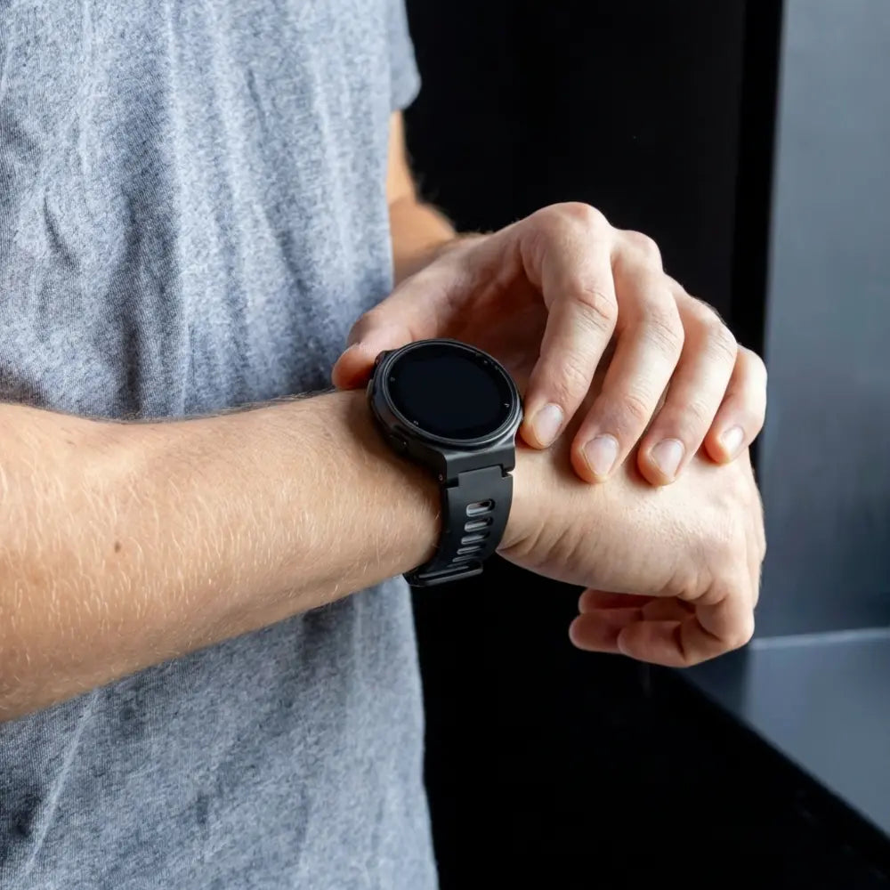 Garmin Forerunner 735xt sport bandje (zwart/grijs)