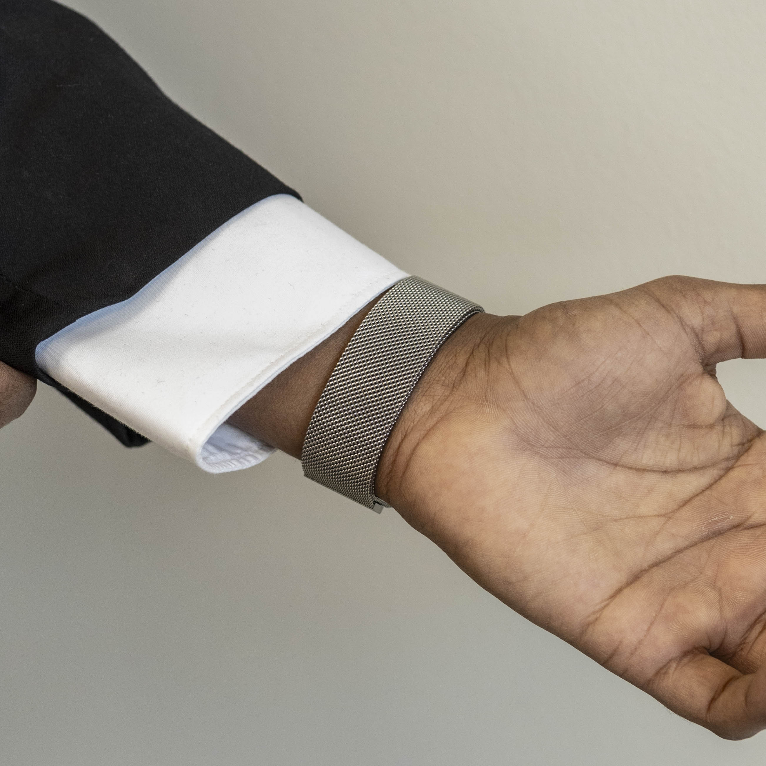 Samsung Galaxy Watch 6 - 44mm Milanese-Armband (Titan)