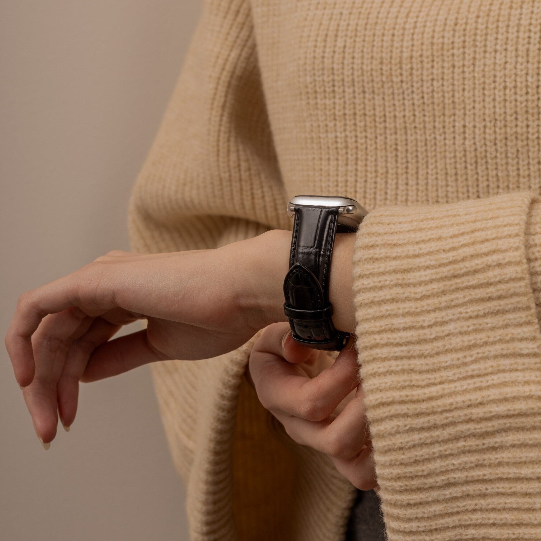 Apple Watch Lederarmband mit Krokoprägung (Schwarz)