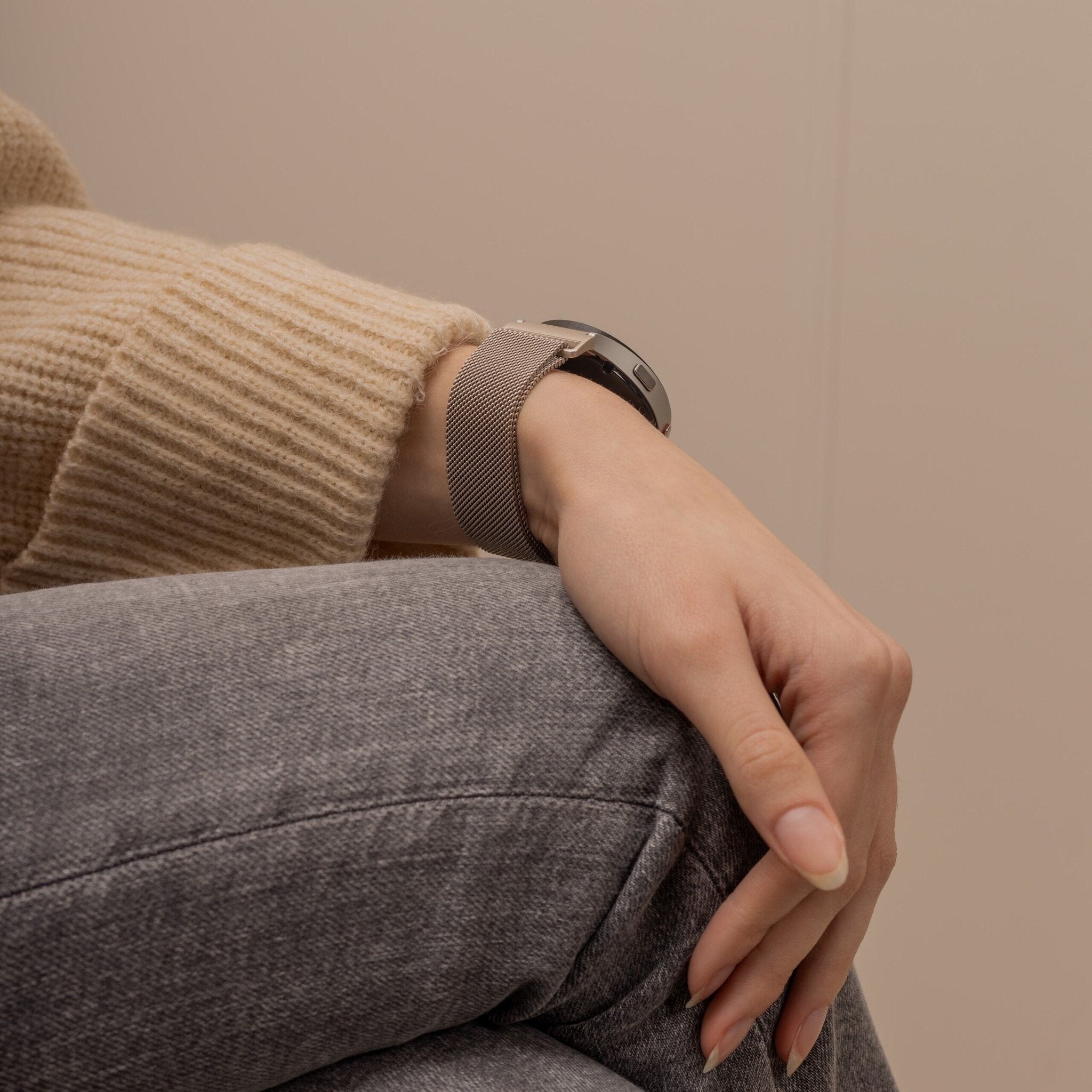 Fossil Gen 6 (42 mm) Milanese-Armband (Champagnergold)