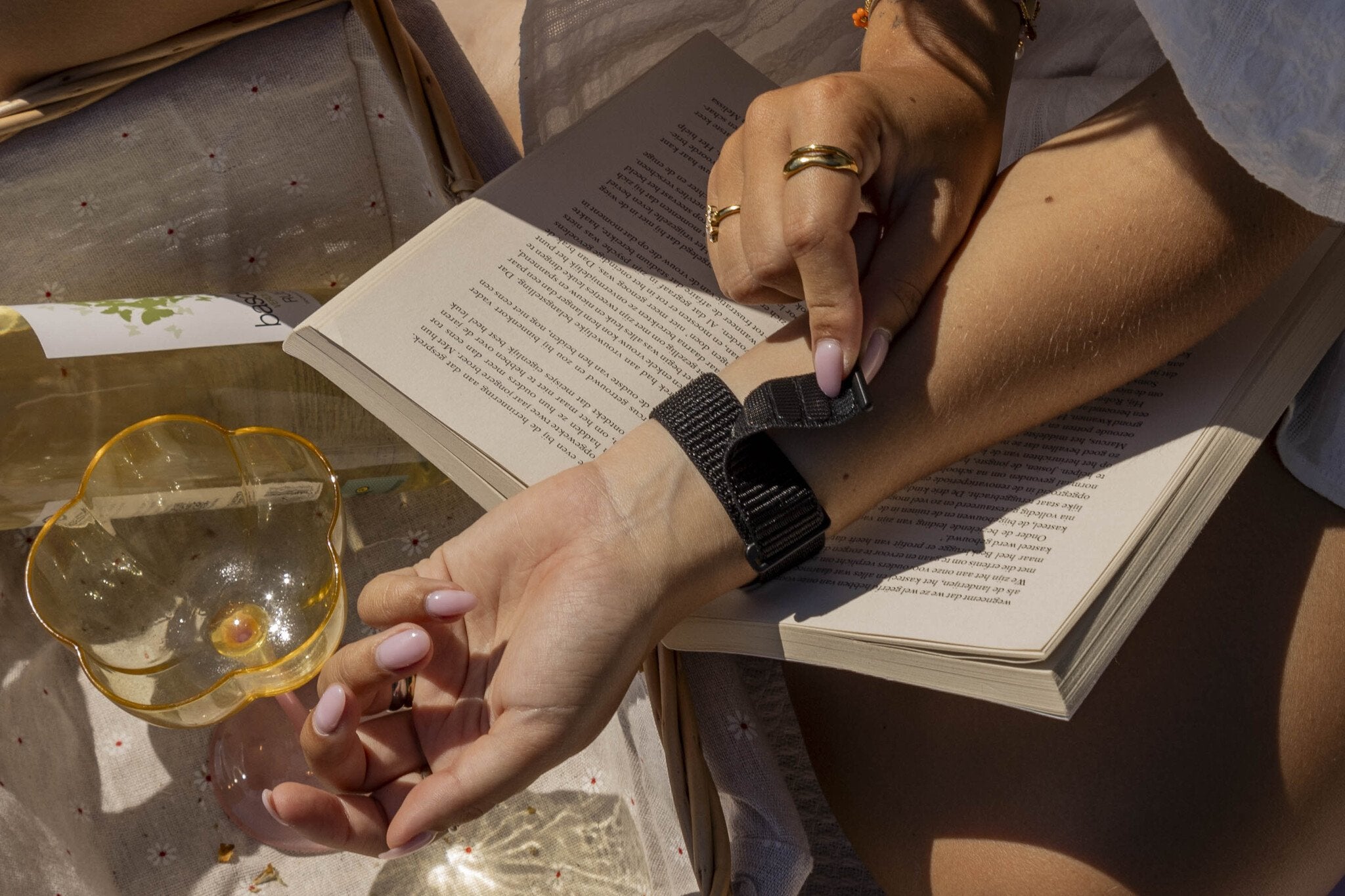 xoxo Wildhearts Apple Watch Nylonarmband (Schwarz)