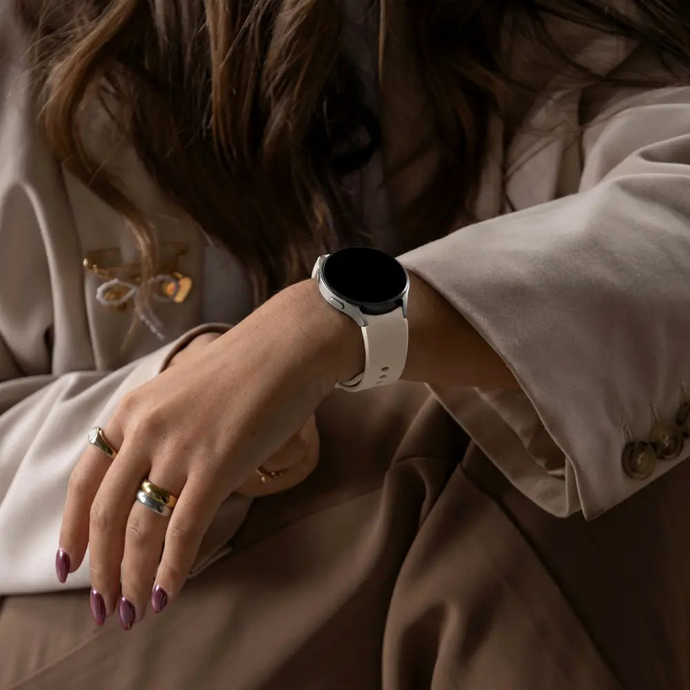 xoxo Wildhearts Samsung Galaxy Watch 4 40mm siliconen bandje (beige)